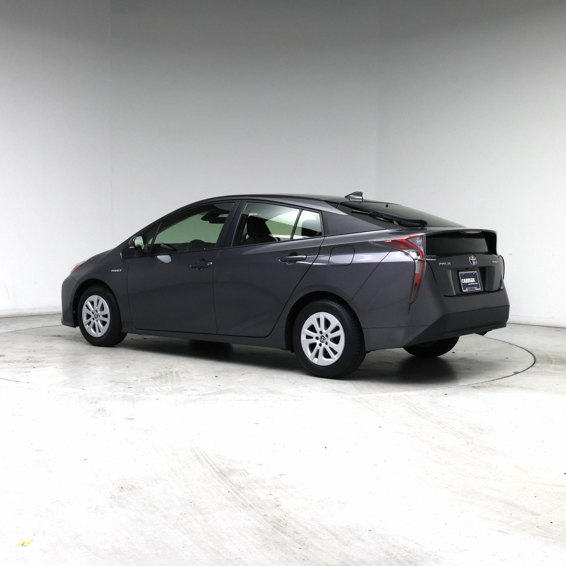 Thumbnail: 2017 Toyota Prius - 2