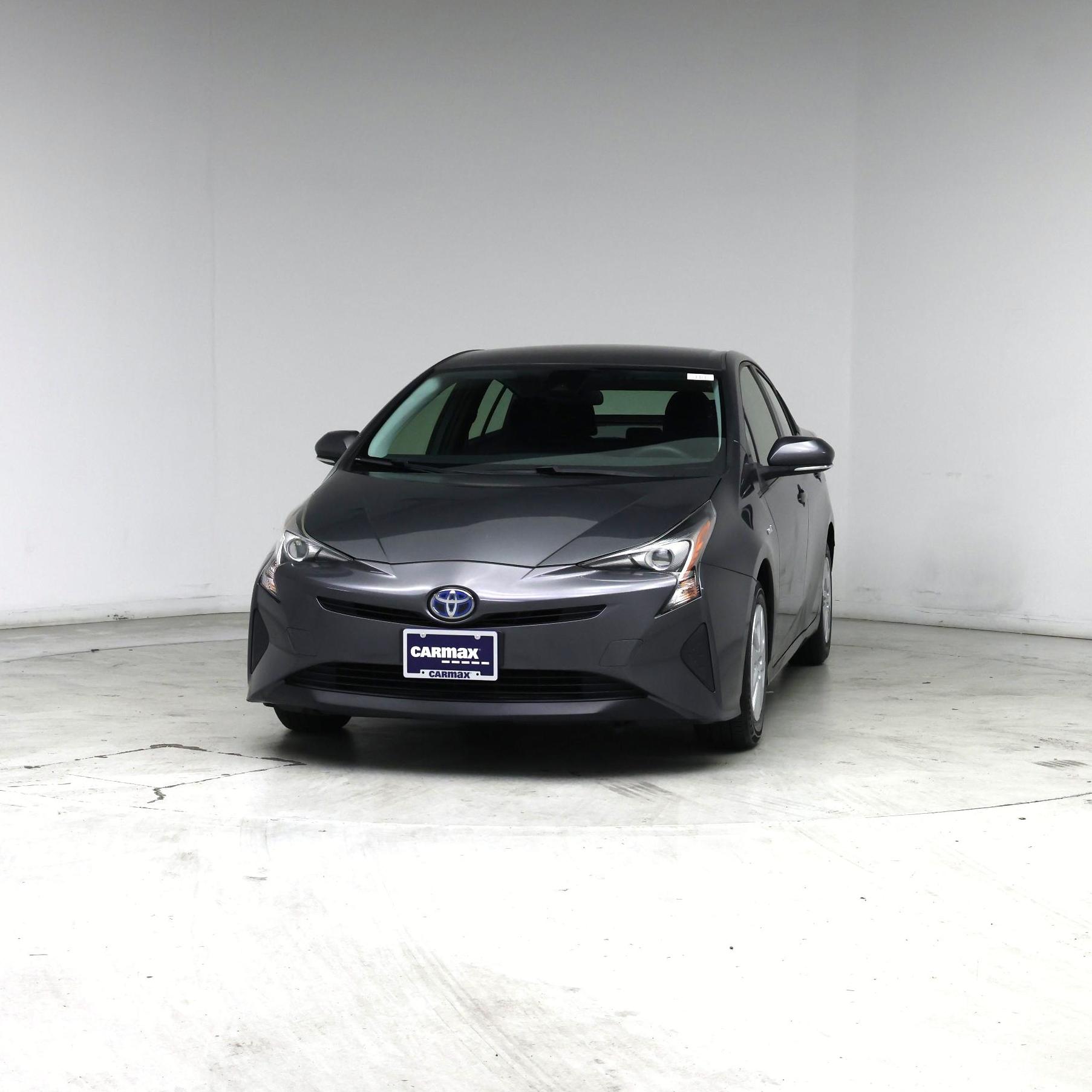 Thumbnail: 2017 Toyota Prius - 4