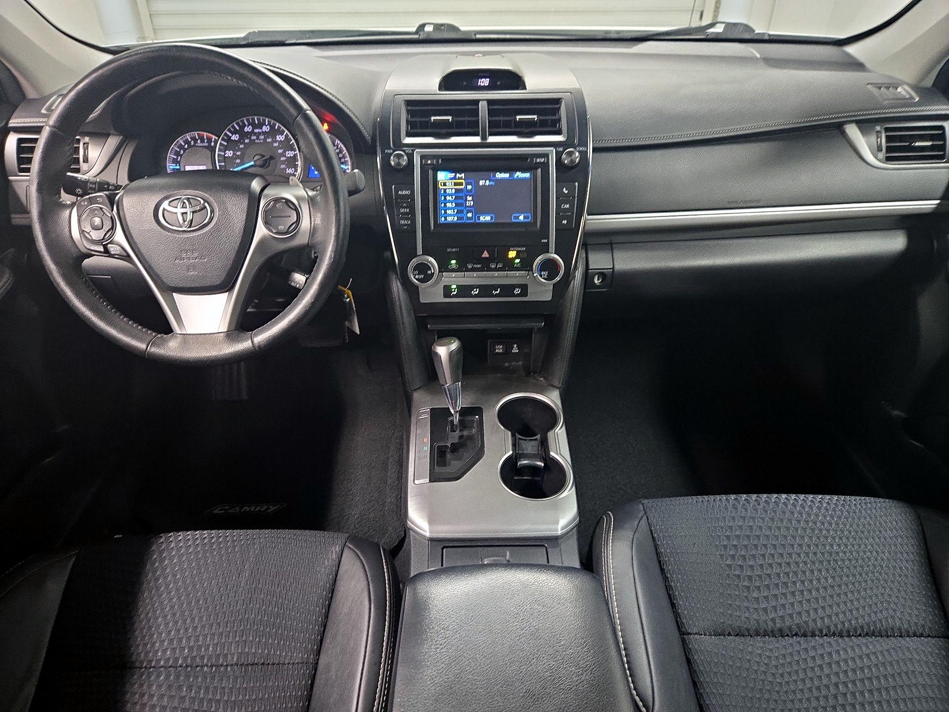 Thumbnail: 2013 Toyota Camry - 9