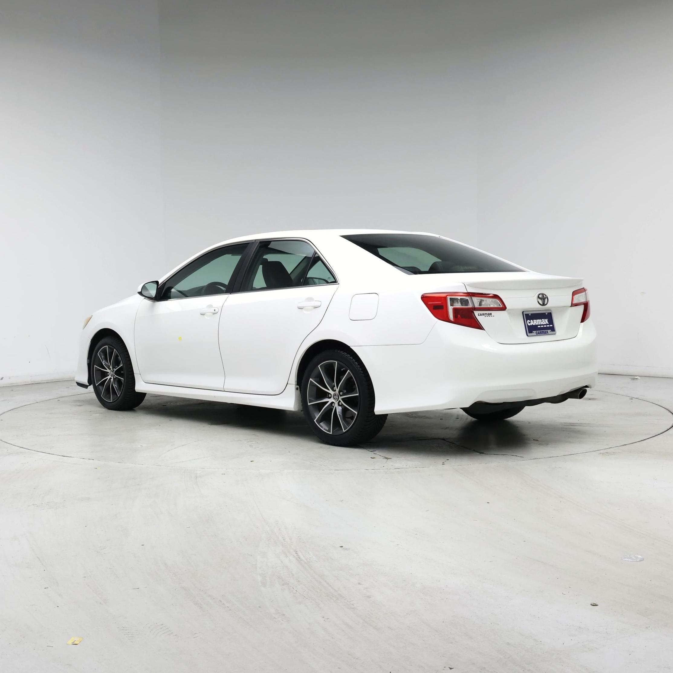 Thumbnail: 2013 Toyota Camry - 2