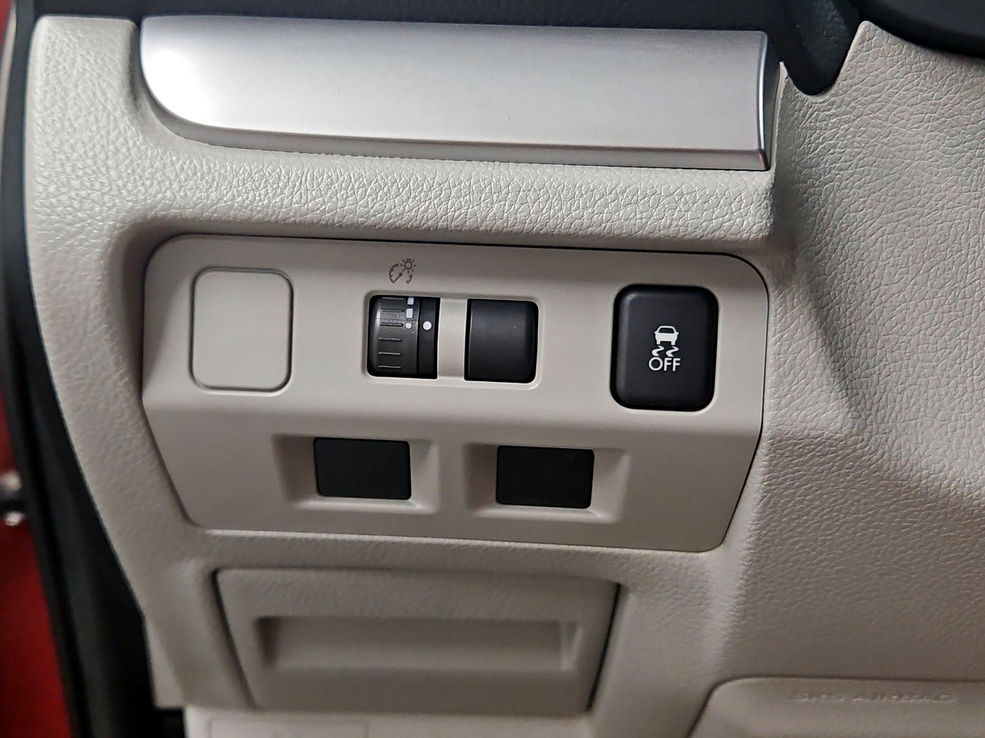 Thumbnail: 2015 Subaru Forester - 13