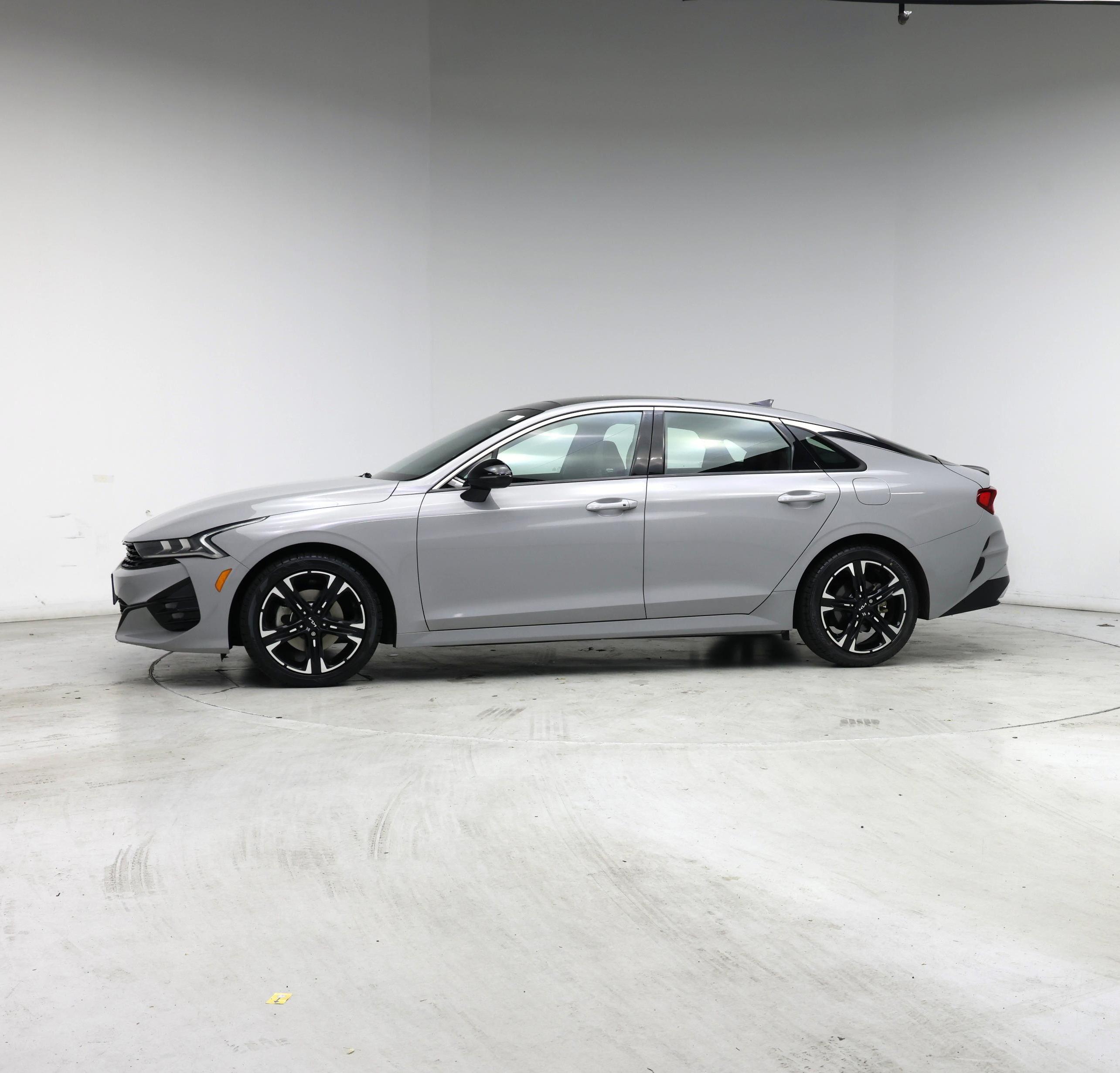 Thumbnail: 2023 Kia K5 - 3