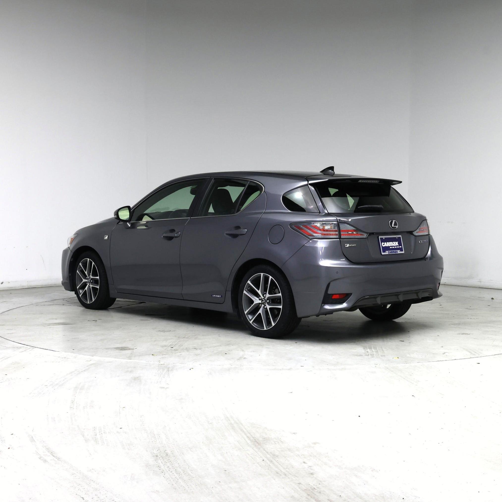 Thumbnail: 2017 Lexus CT - 2