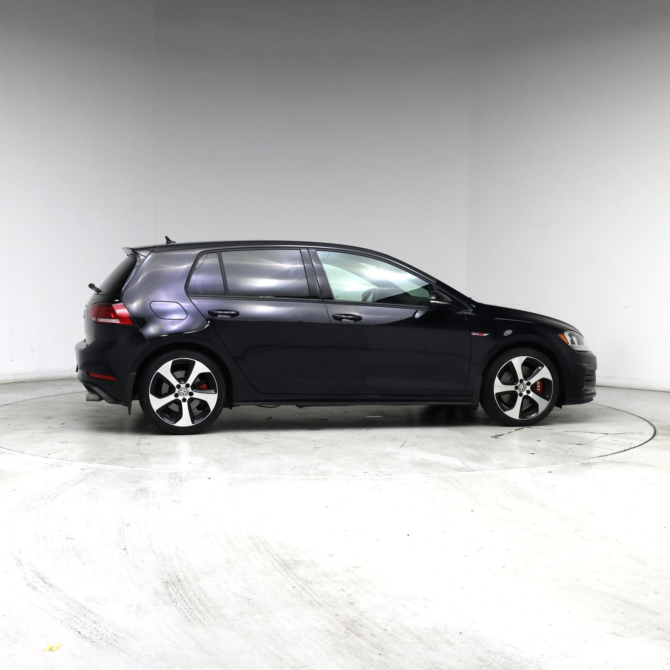 Thumbnail: 2019 Volkswagen Golf - 7