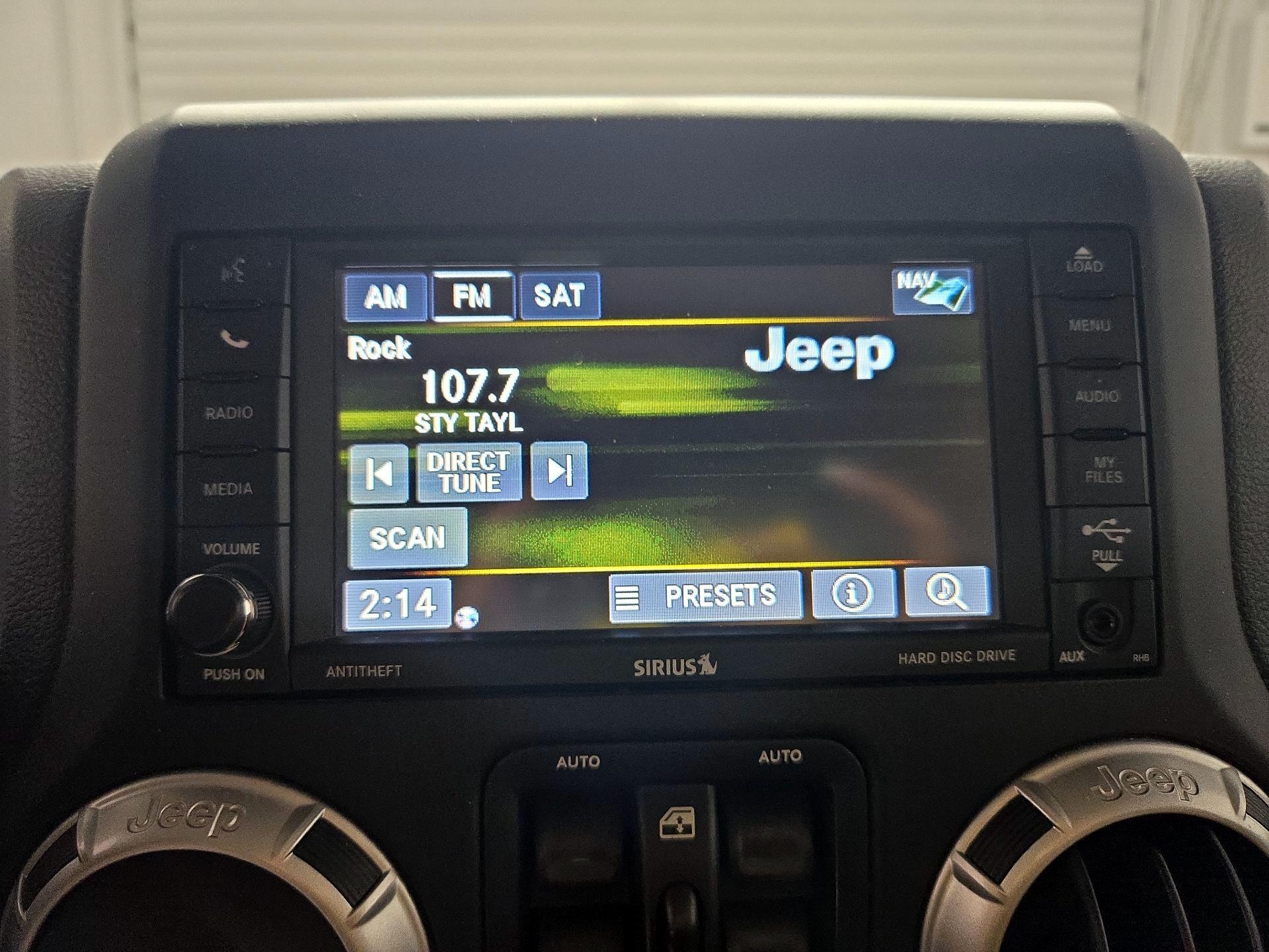 Thumbnail: 2014 Jeep Wrangler - 13