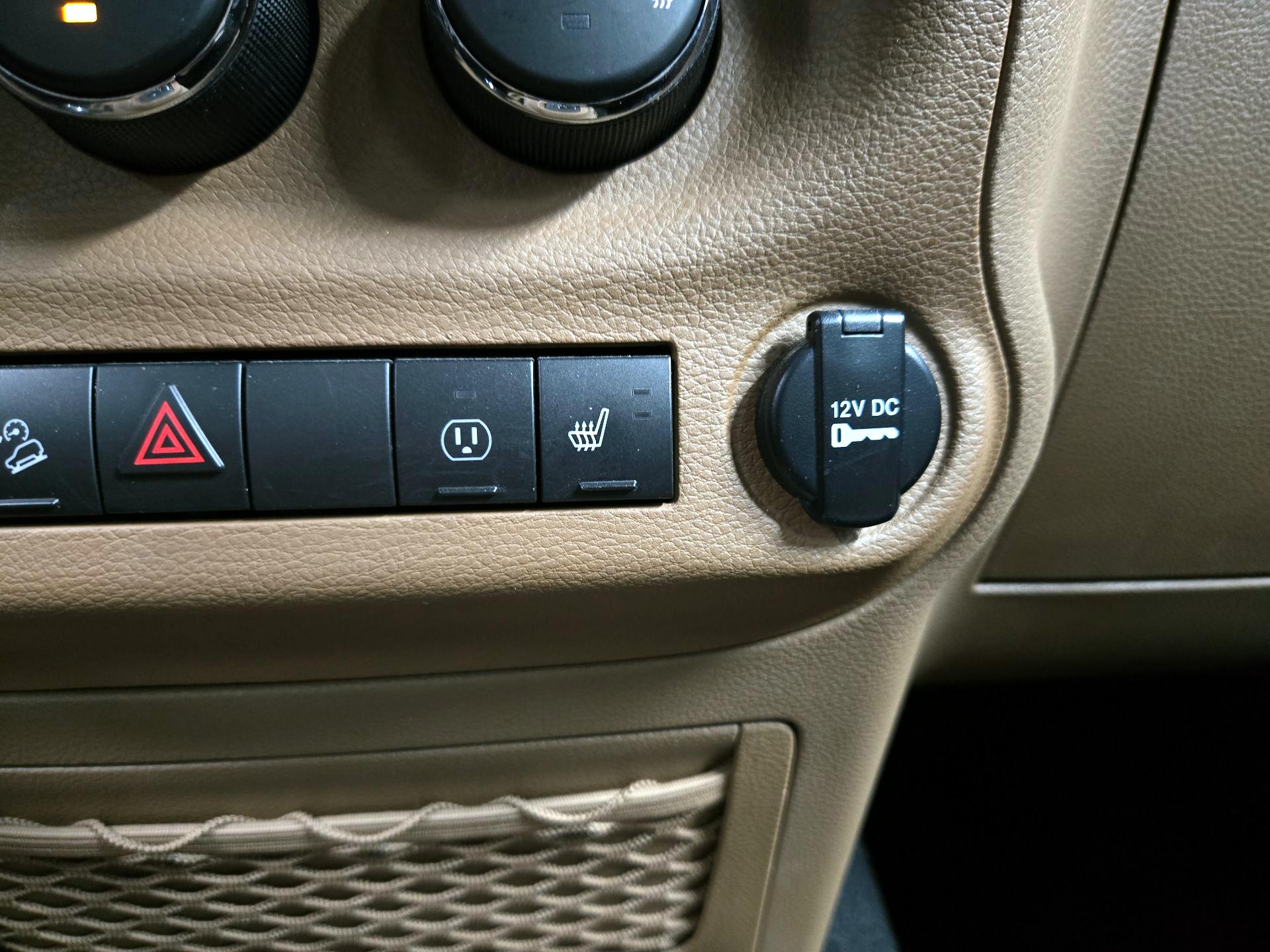 Thumbnail: 2014 Jeep Wrangler - 16