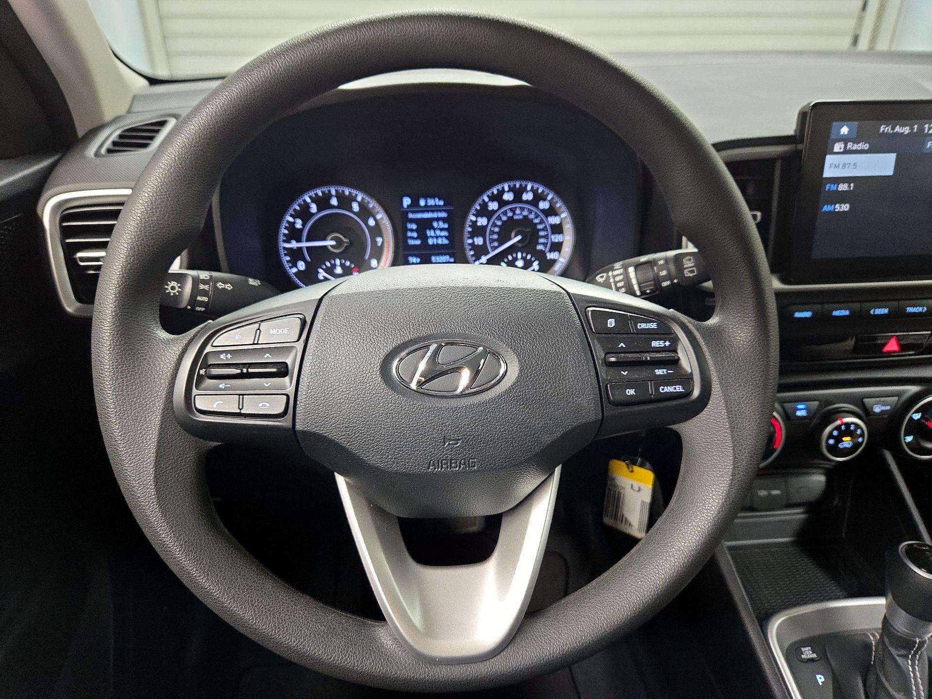 Thumbnail: 2022 Hyundai Venue - 10