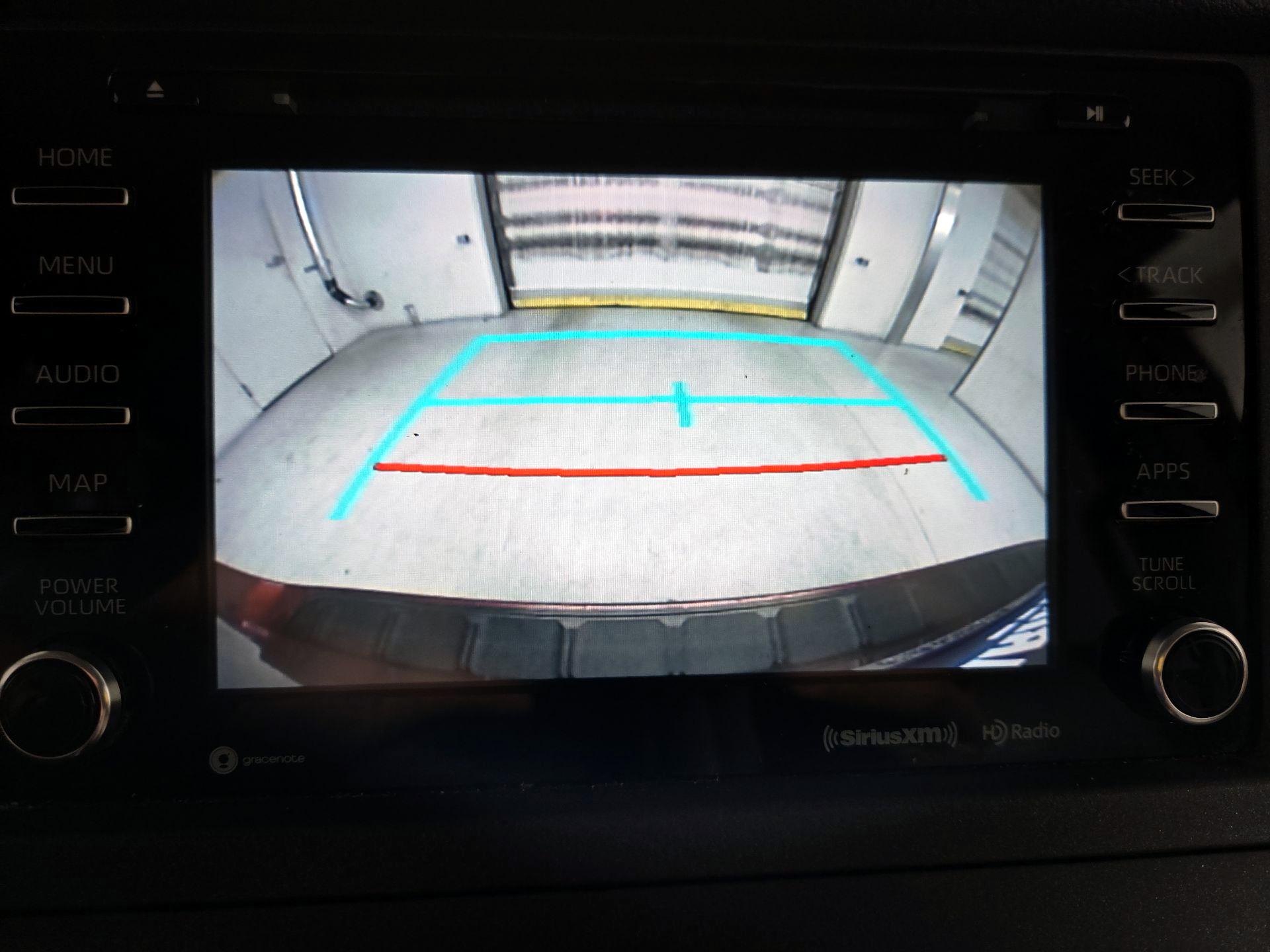 Thumbnail: 2020 Toyota Sienna - 15