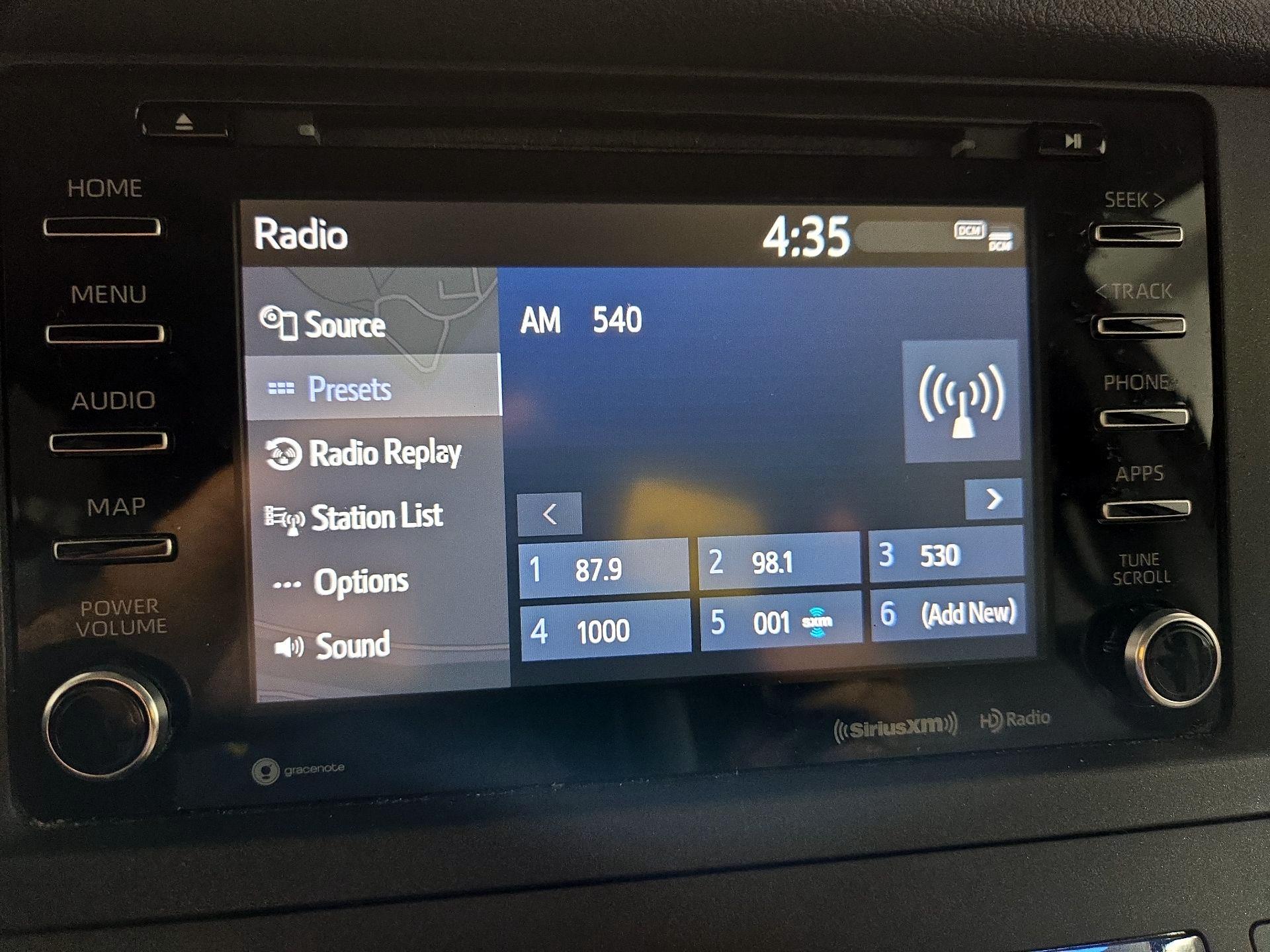 Thumbnail: 2020 Toyota Sienna - 16