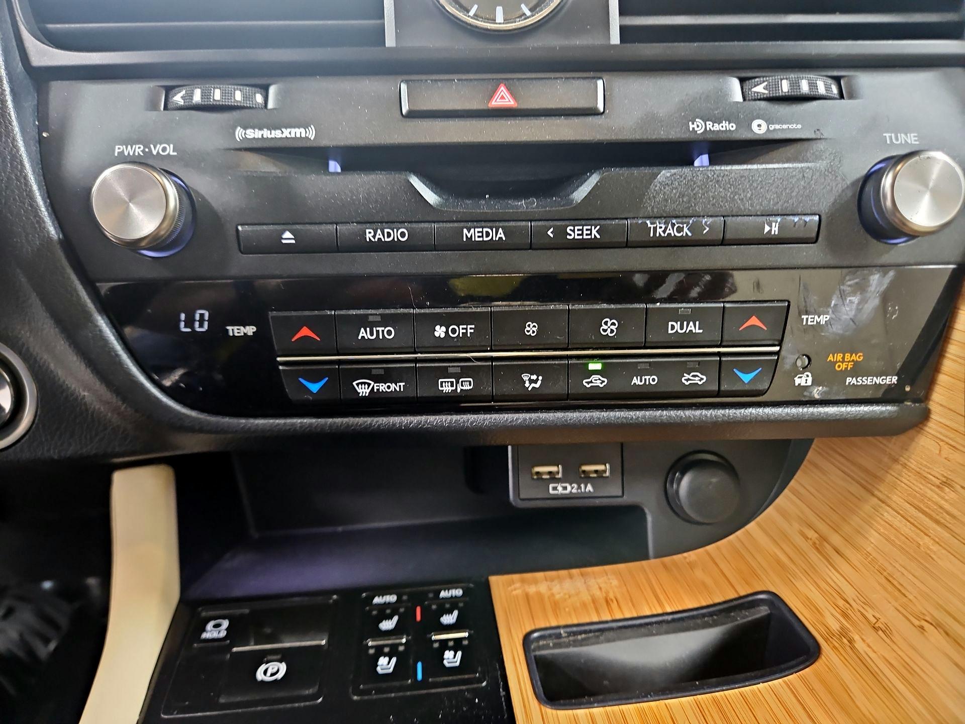 Thumbnail: 2021 Lexus RX - 17