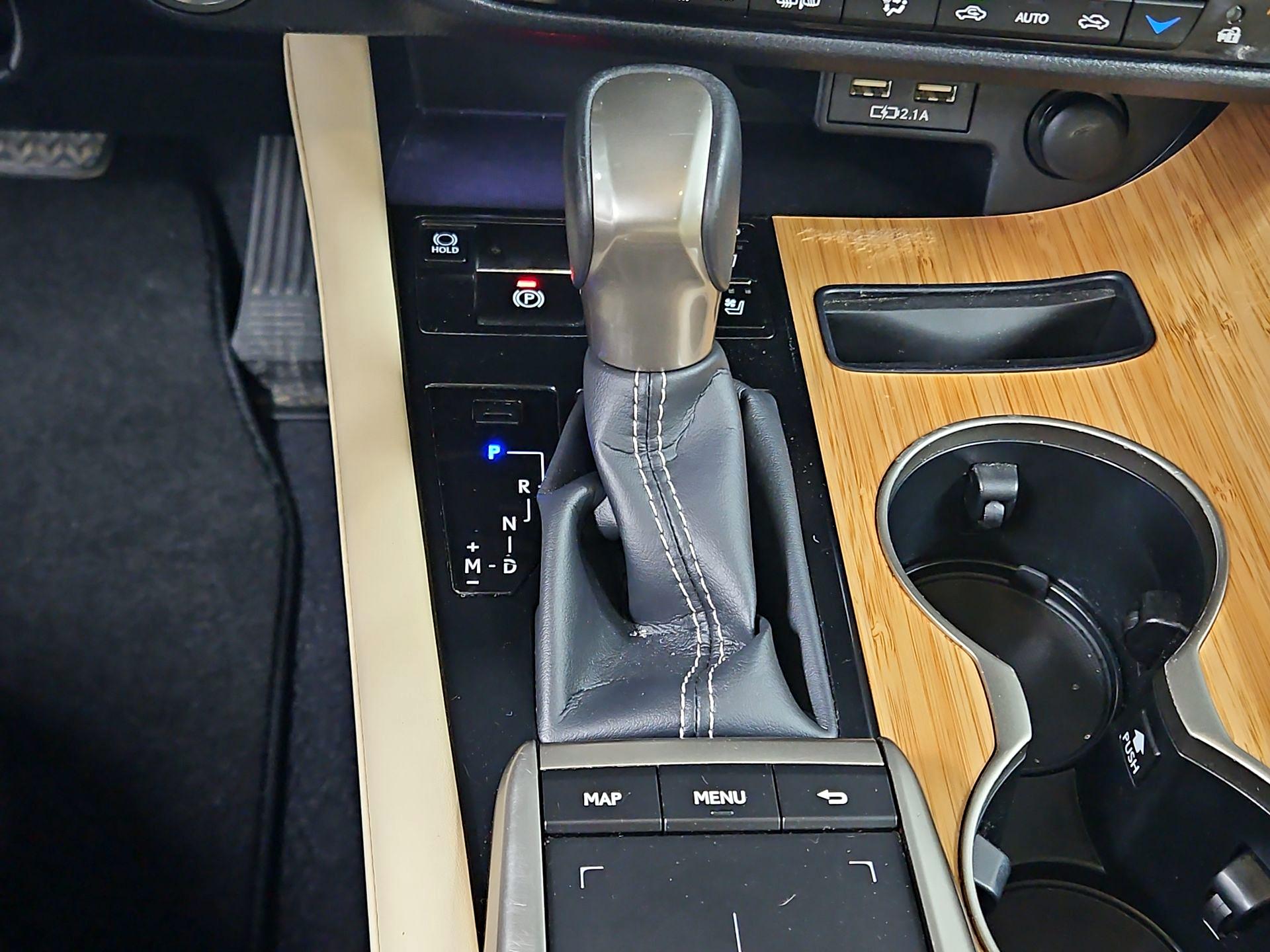 Thumbnail: 2021 Lexus RX - 18