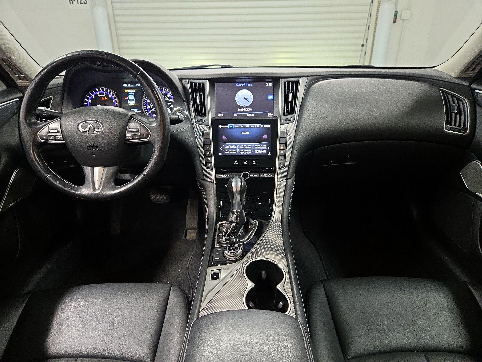 Thumbnail: 2017 INFINITI Q50 - 9