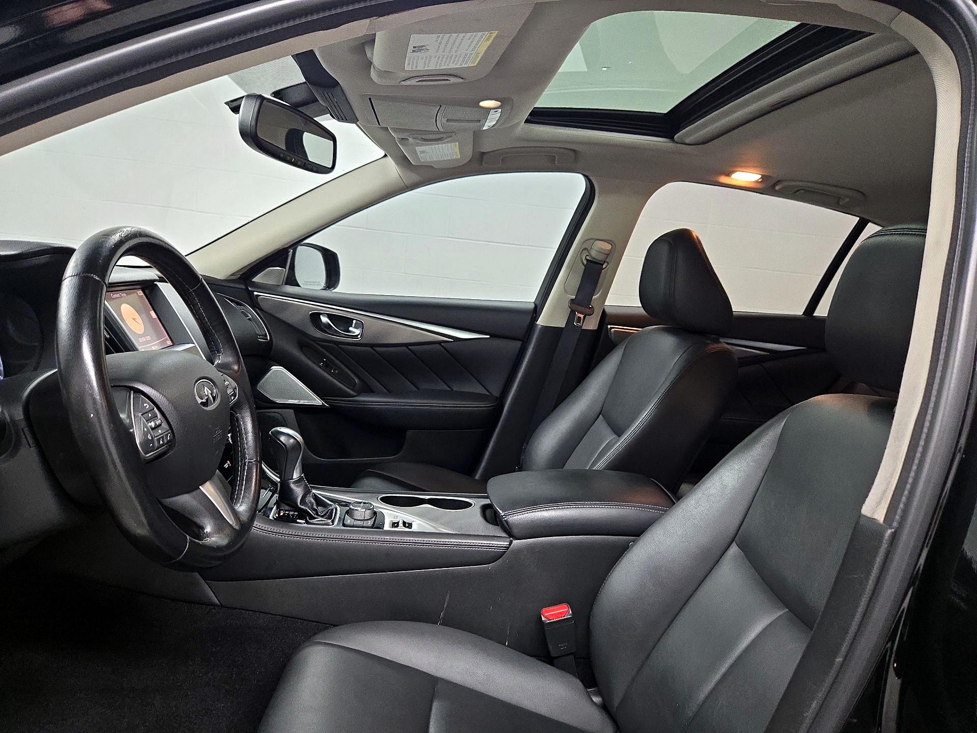 Thumbnail: 2017 INFINITI Q50 - 19