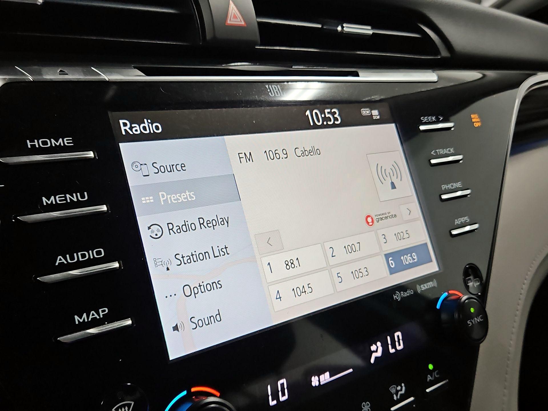 Thumbnail: 2019 Toyota Camry - 16