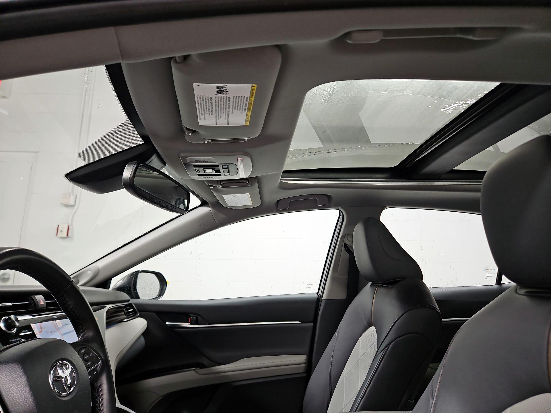 Thumbnail: 2019 Toyota Camry - 20