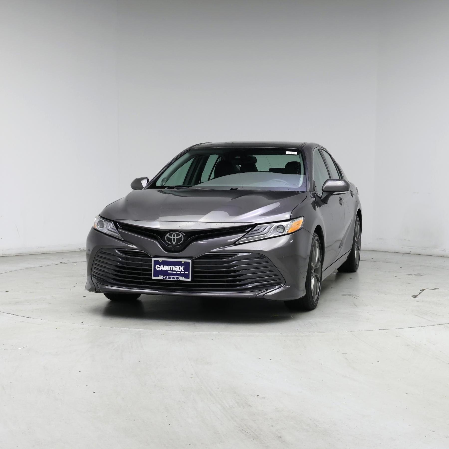 Thumbnail: 2019 Toyota Camry - 4