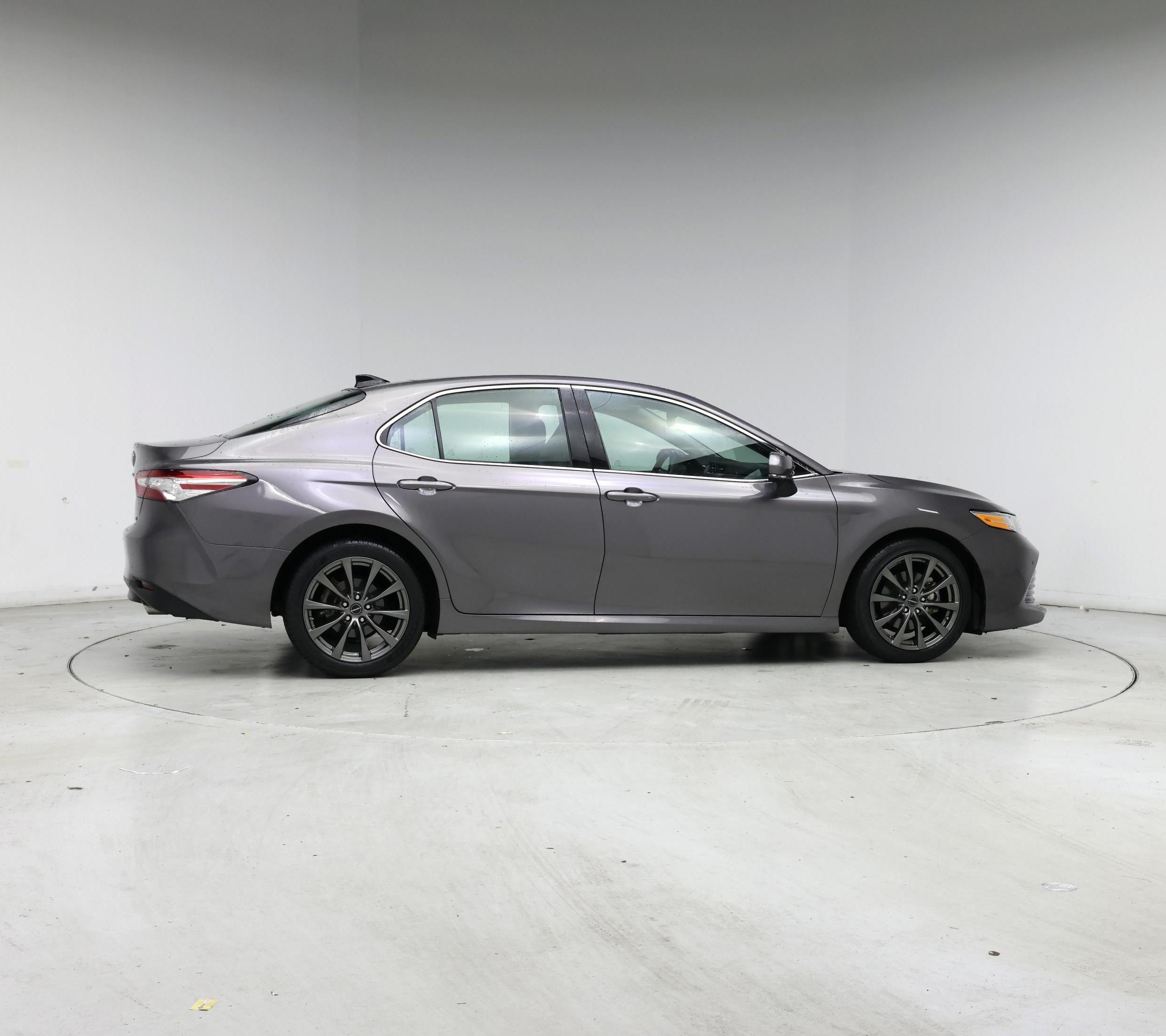 Thumbnail: 2019 Toyota Camry - 7