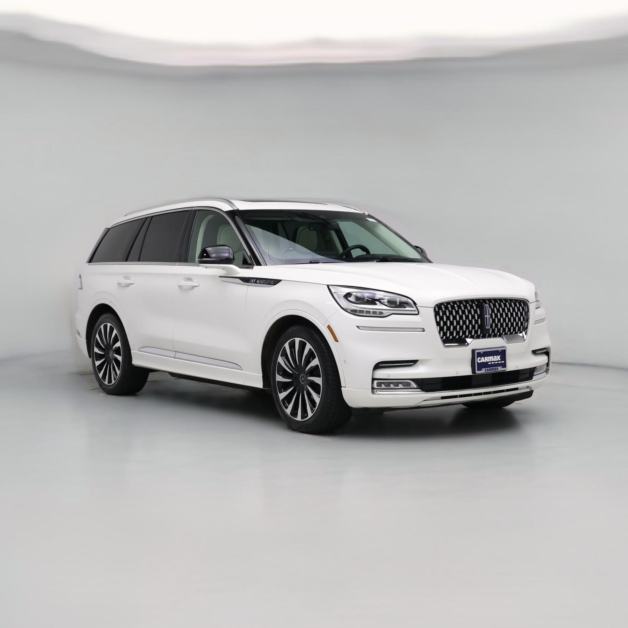 Thumbnail: 2023 Lincoln Aviator - 1