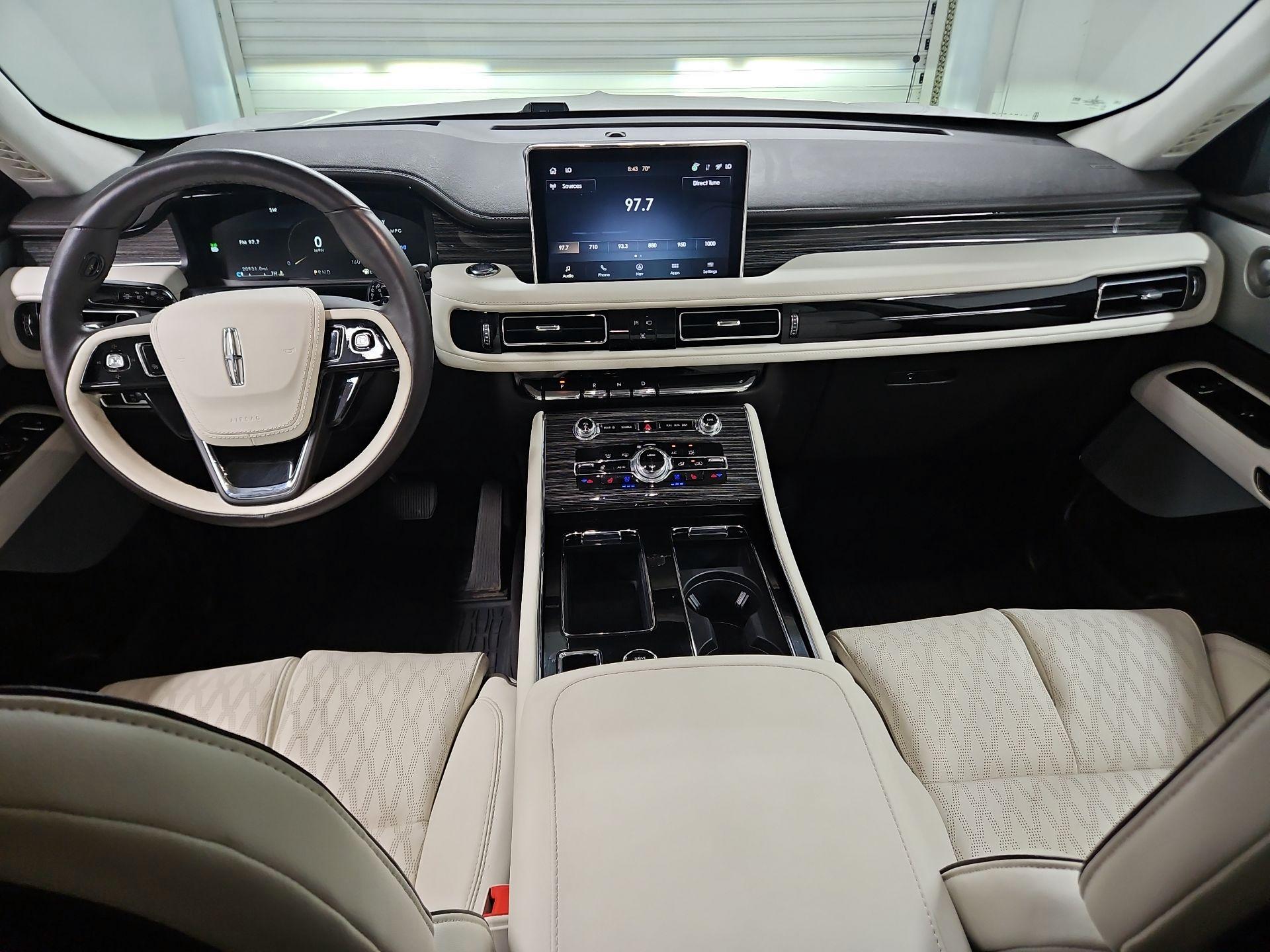 Thumbnail: 2023 Lincoln Aviator - 9