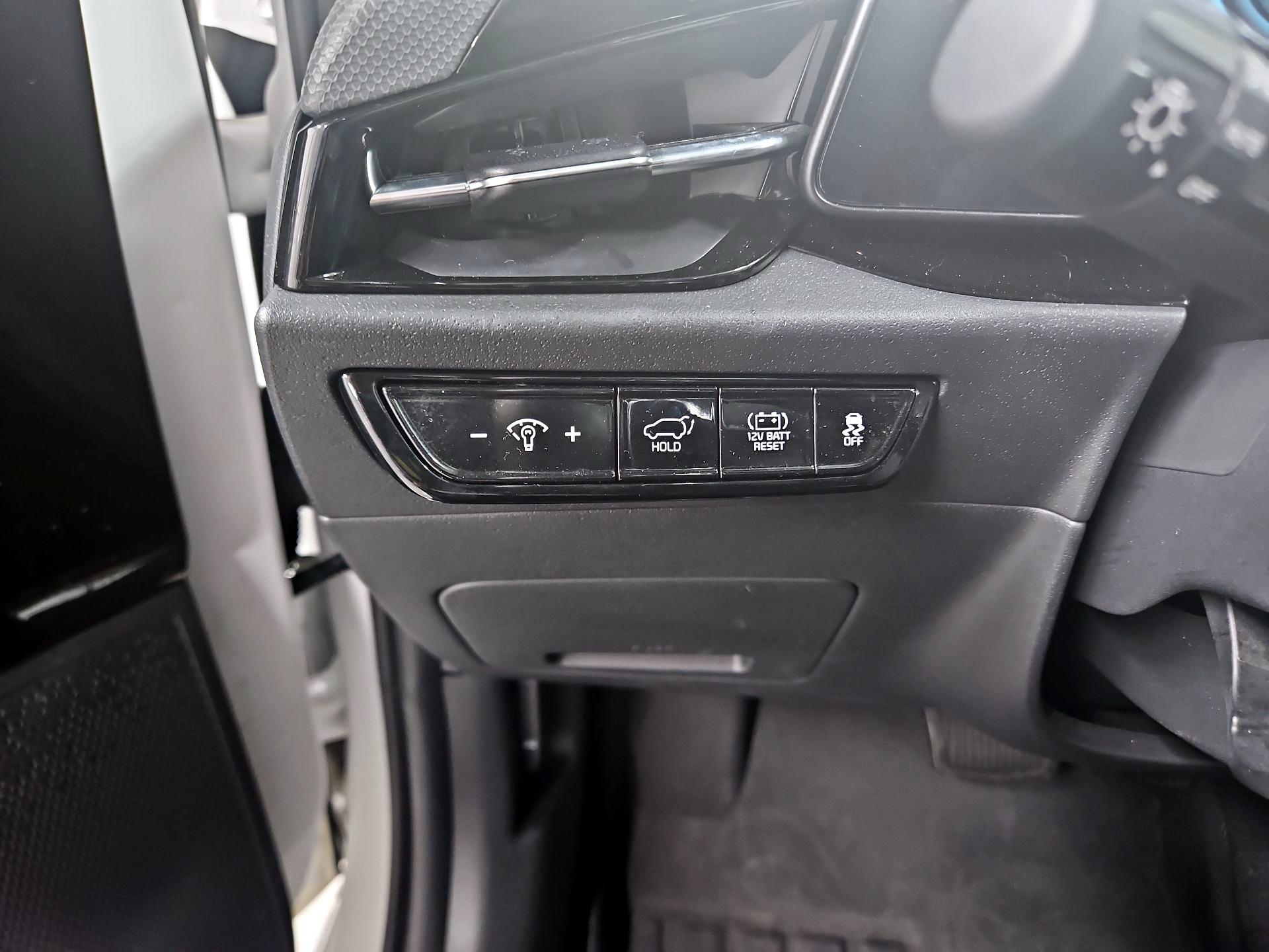 Thumbnail: 2023 Kia Niro - 13