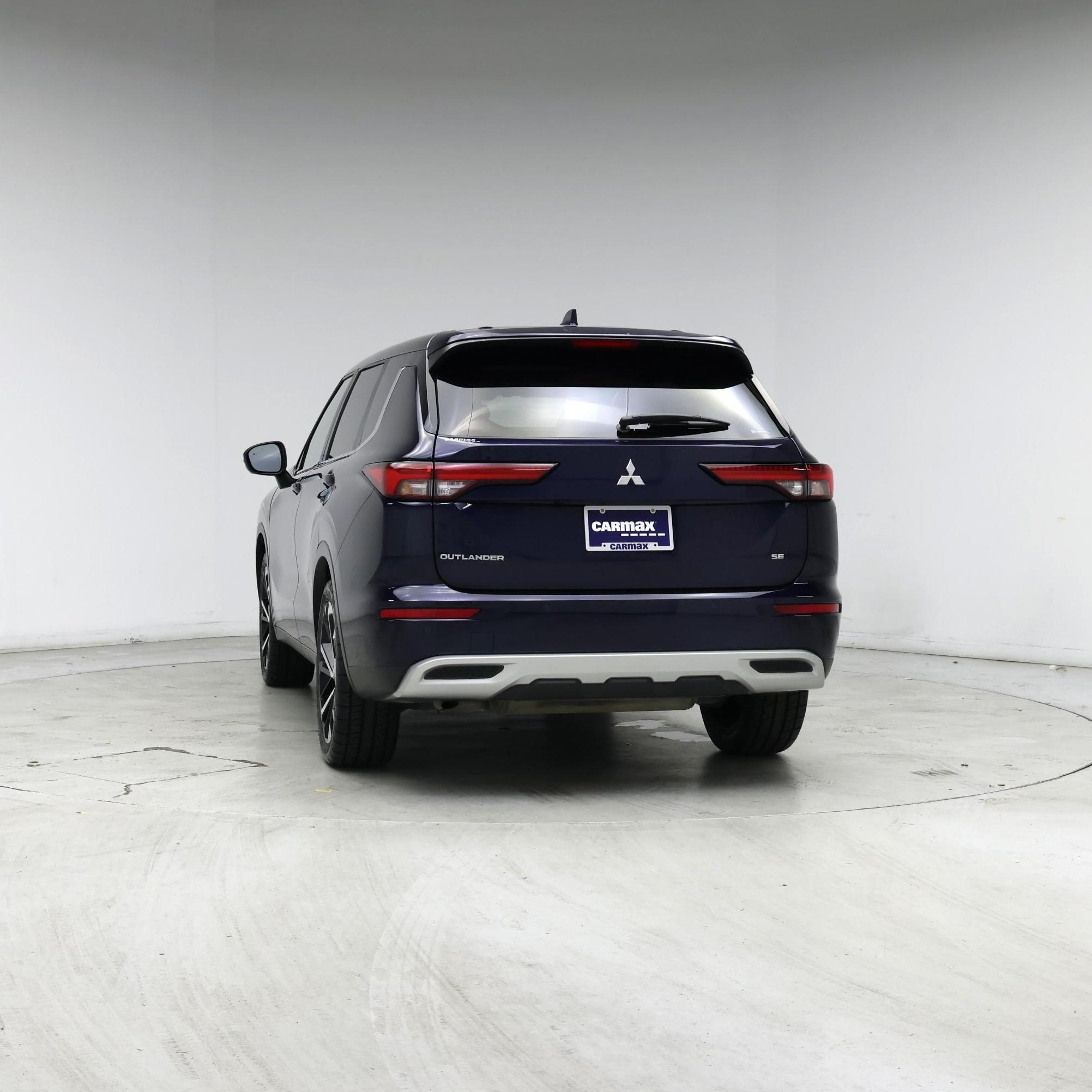 Thumbnail: 2022 Mitsubishi Outlander - 6