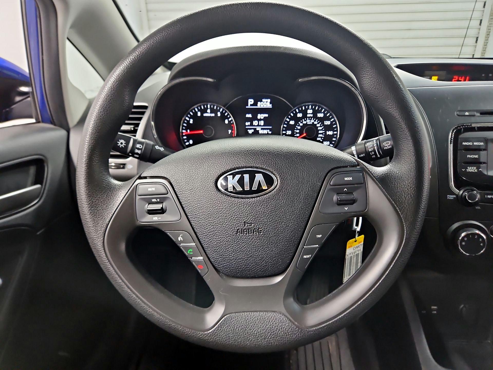 Thumbnail: 2017 Kia Forte - 10