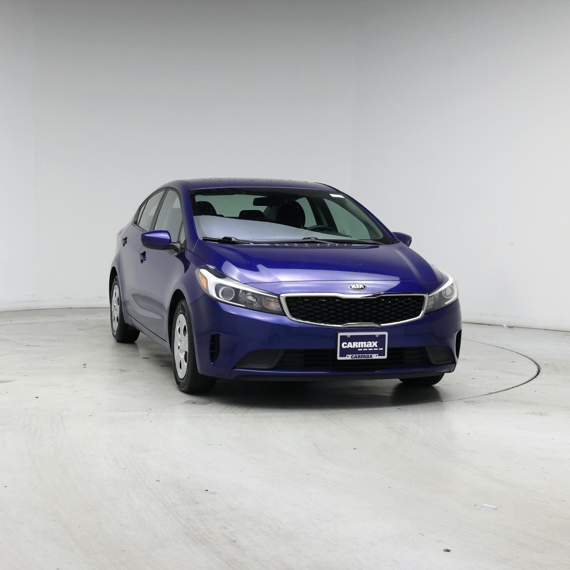Thumbnail: 2017 Kia Forte - 5