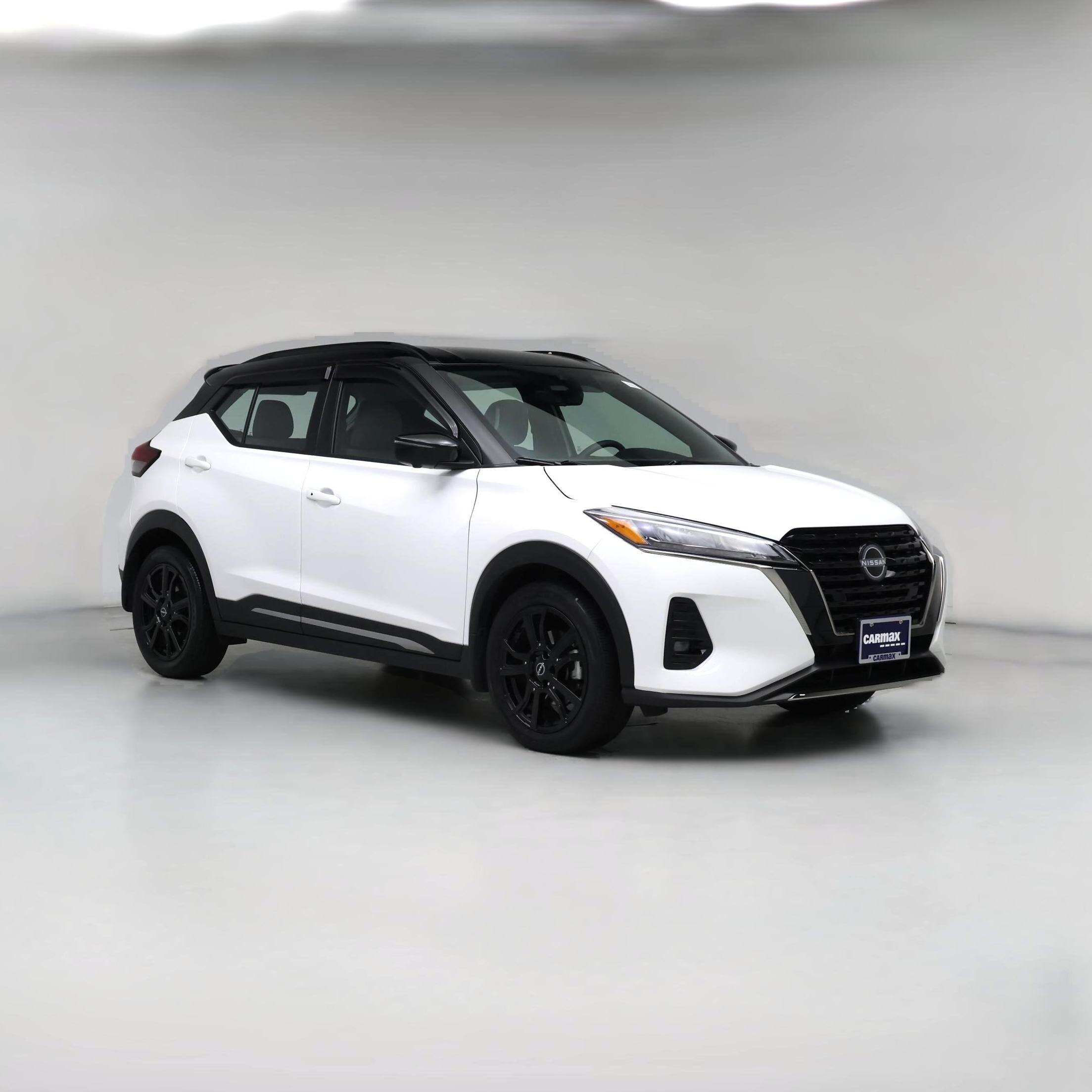 Thumbnail: 2023 Nissan Kicks - 1