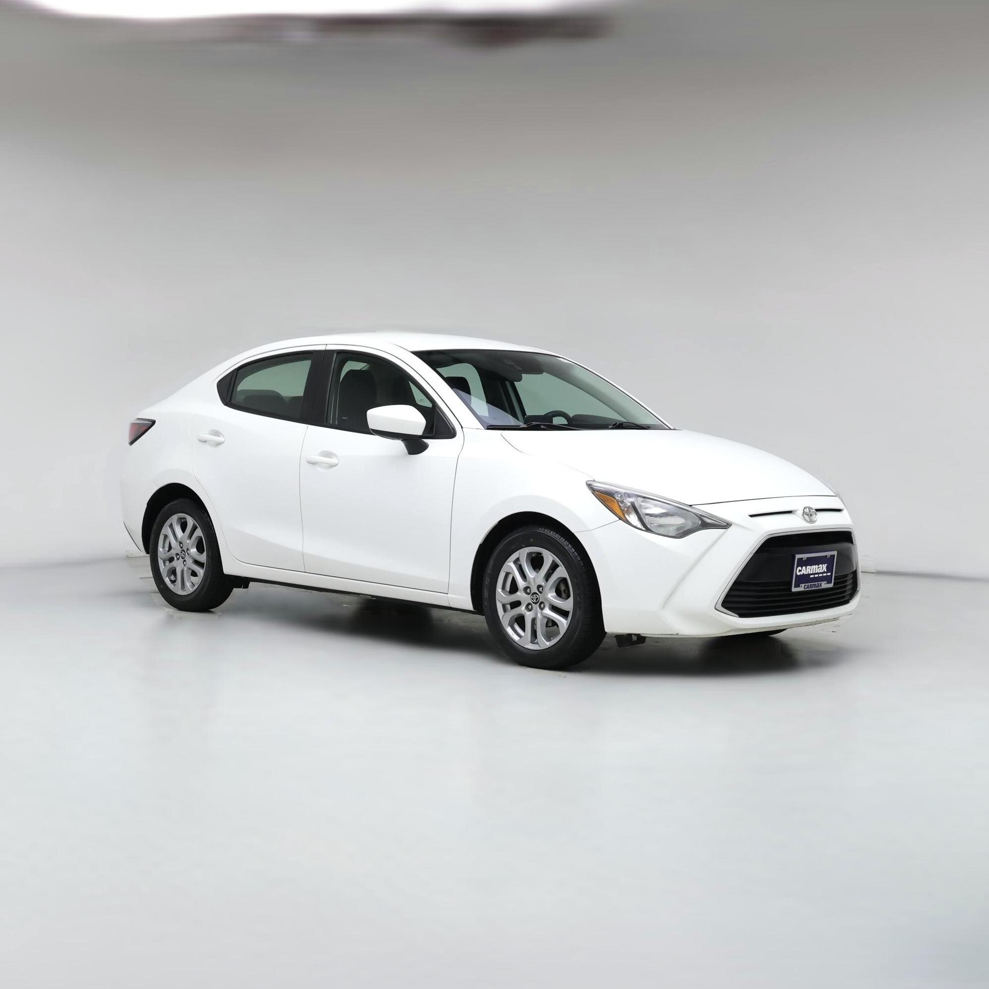 Thumbnail: 2018 Toyota Yaris iA - 1
