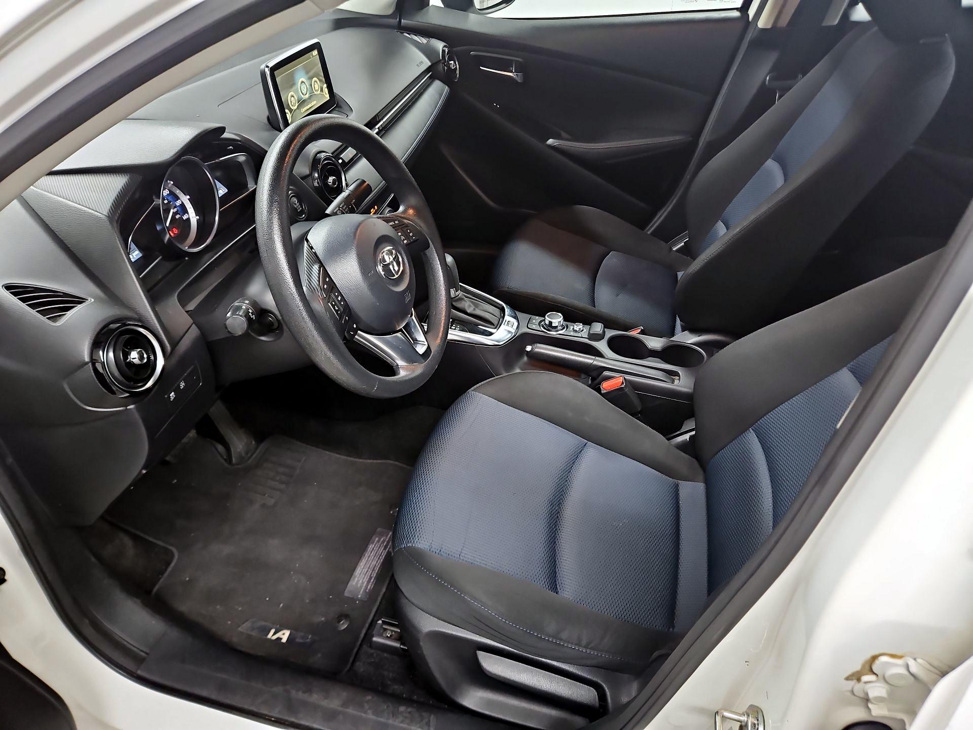 Thumbnail: 2018 Toyota Yaris iA - 11