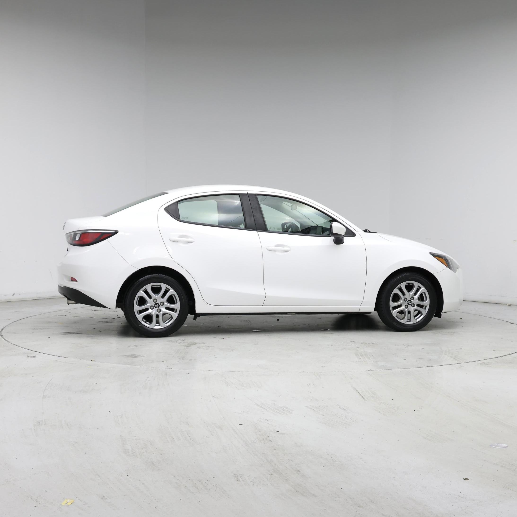 Thumbnail: 2018 Toyota Yaris iA - 7