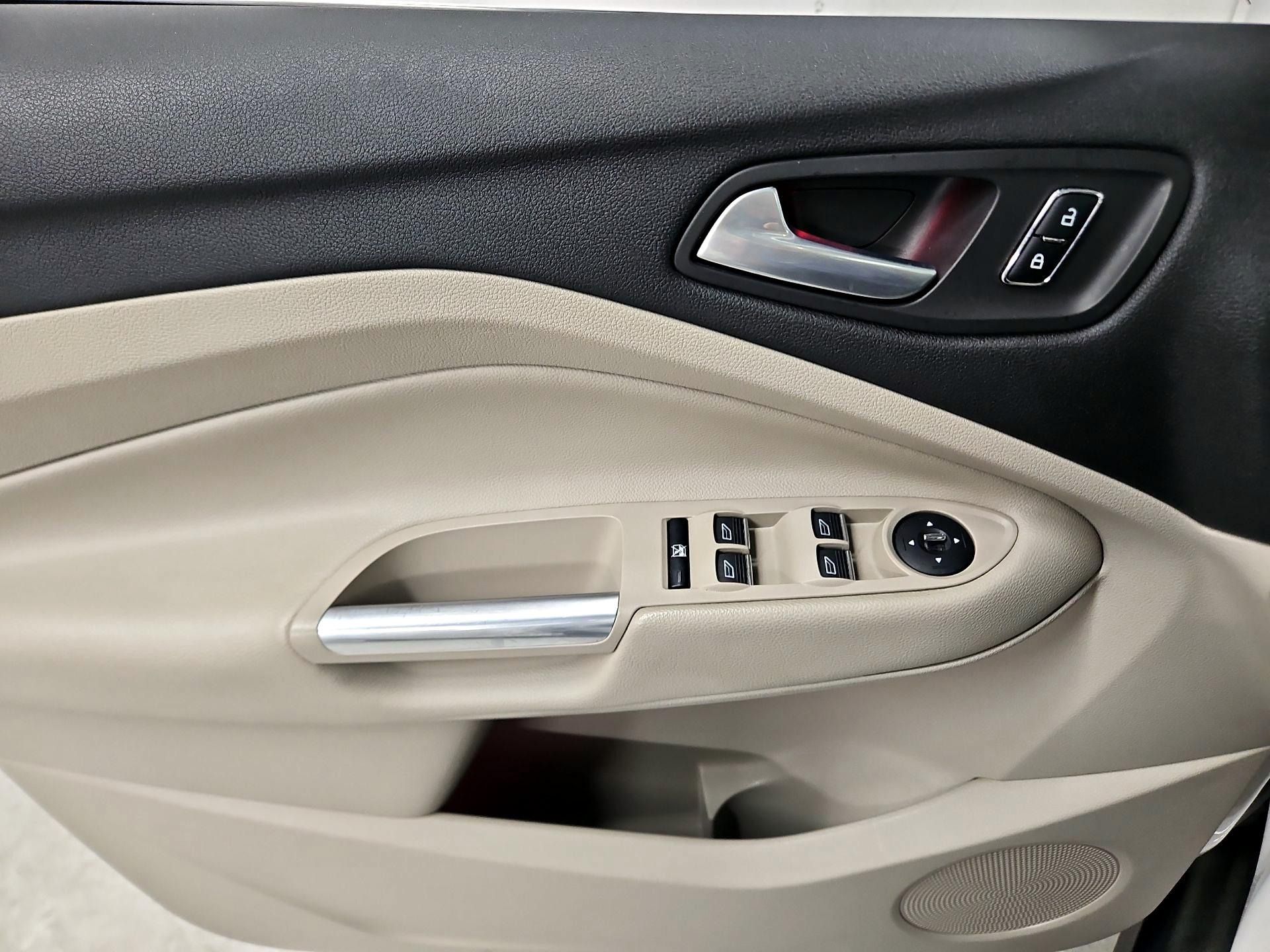 Thumbnail: 2013 Ford C-Max - 12
