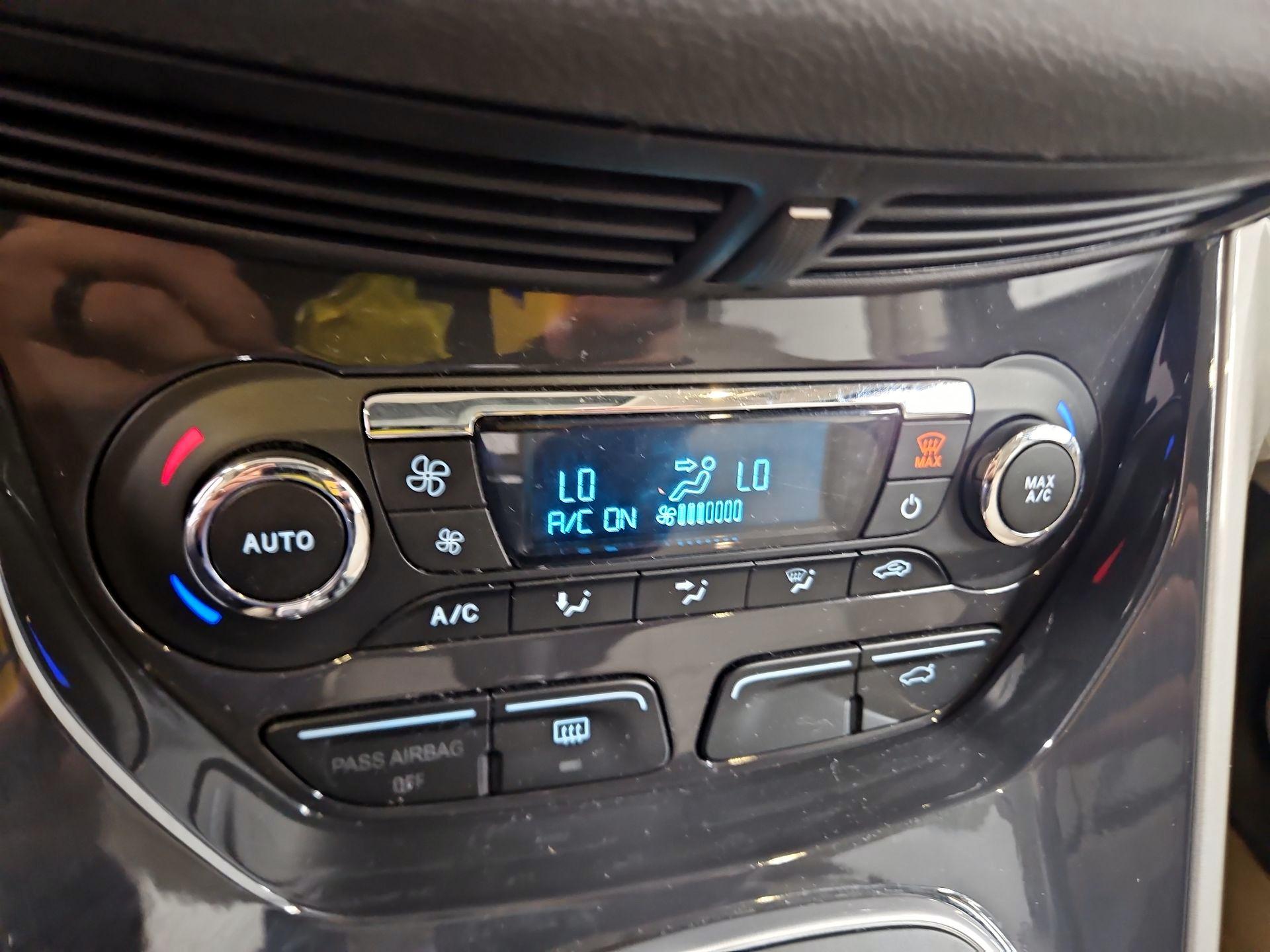 Thumbnail: 2013 Ford C-Max - 17