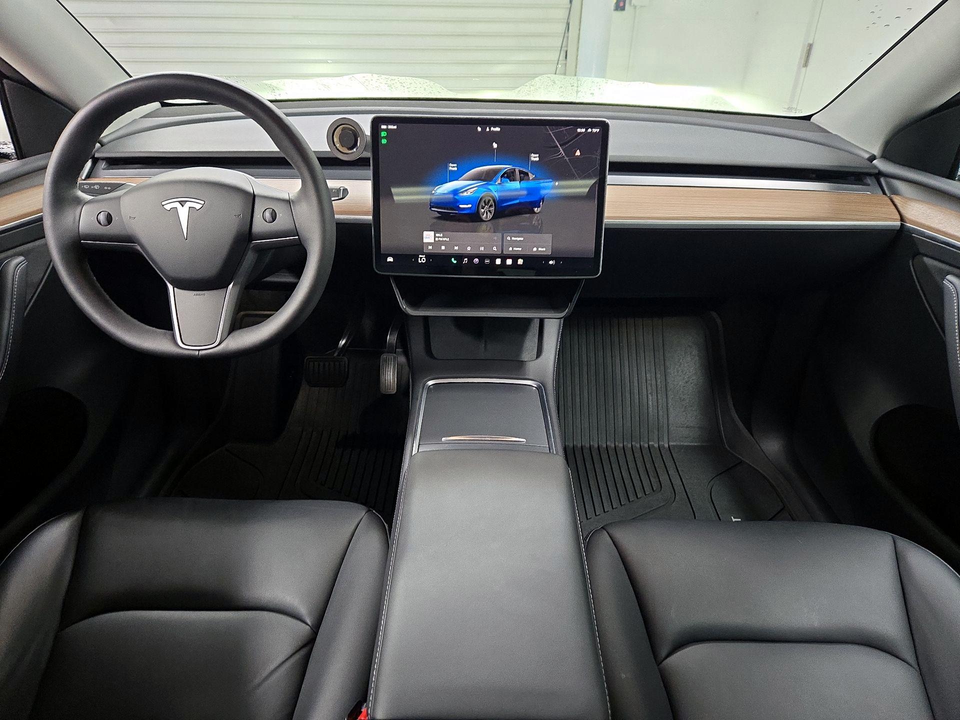 Thumbnail: 2025 Tesla Model Y - 9