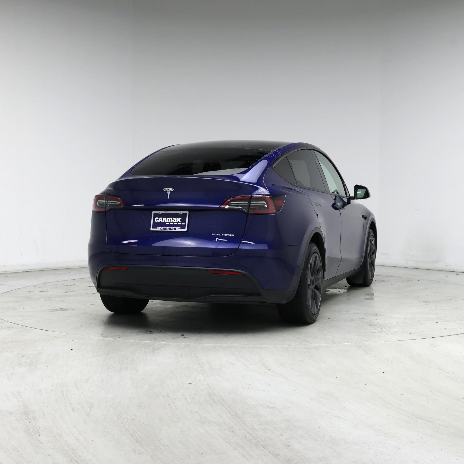 Thumbnail: 2025 Tesla Model Y - 8