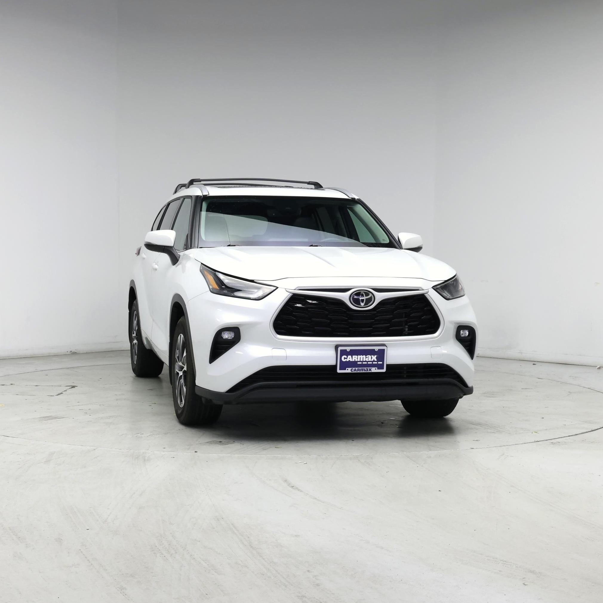 Thumbnail: 2022 Toyota Highlander - 5