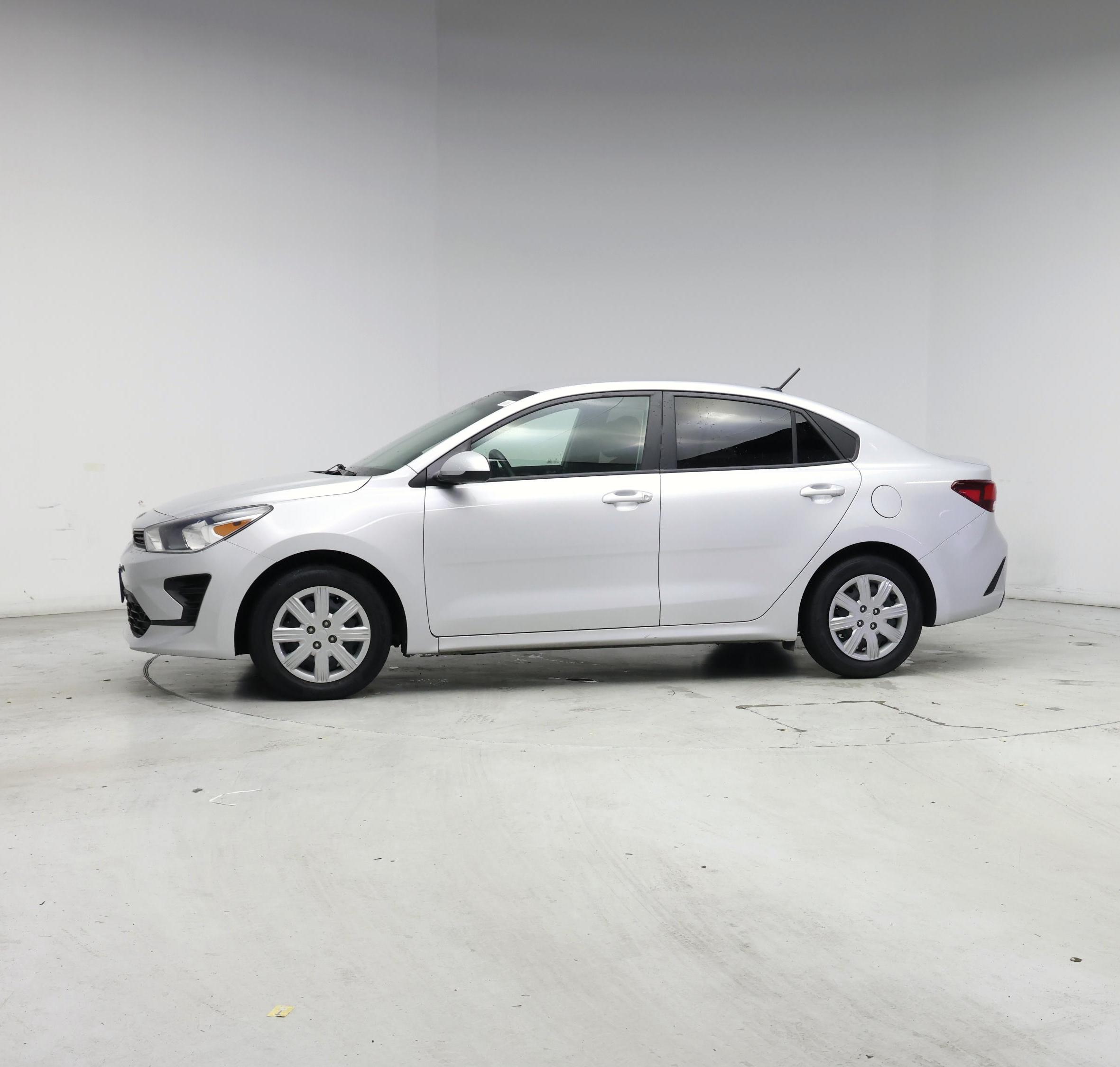 Thumbnail: 2021 Kia Rio - 3