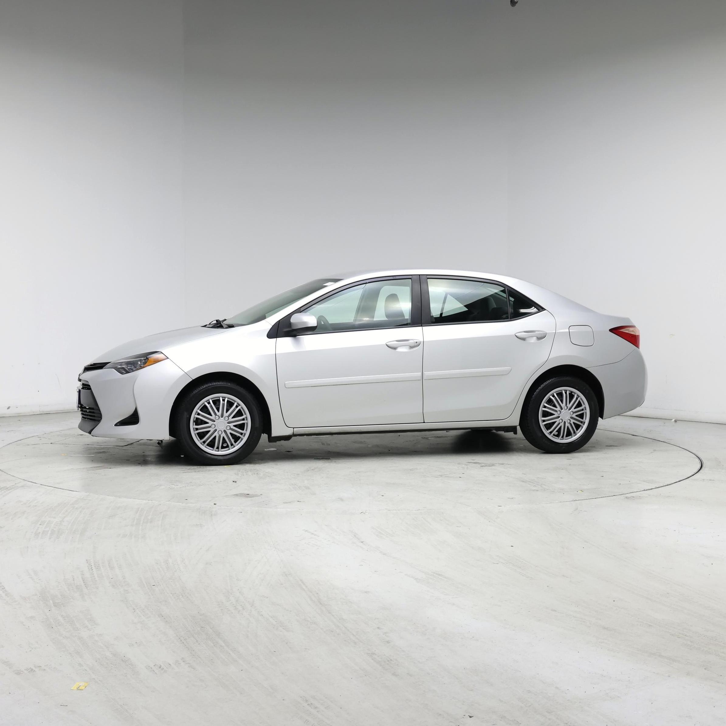 Thumbnail: 2019 Toyota Corolla - 3