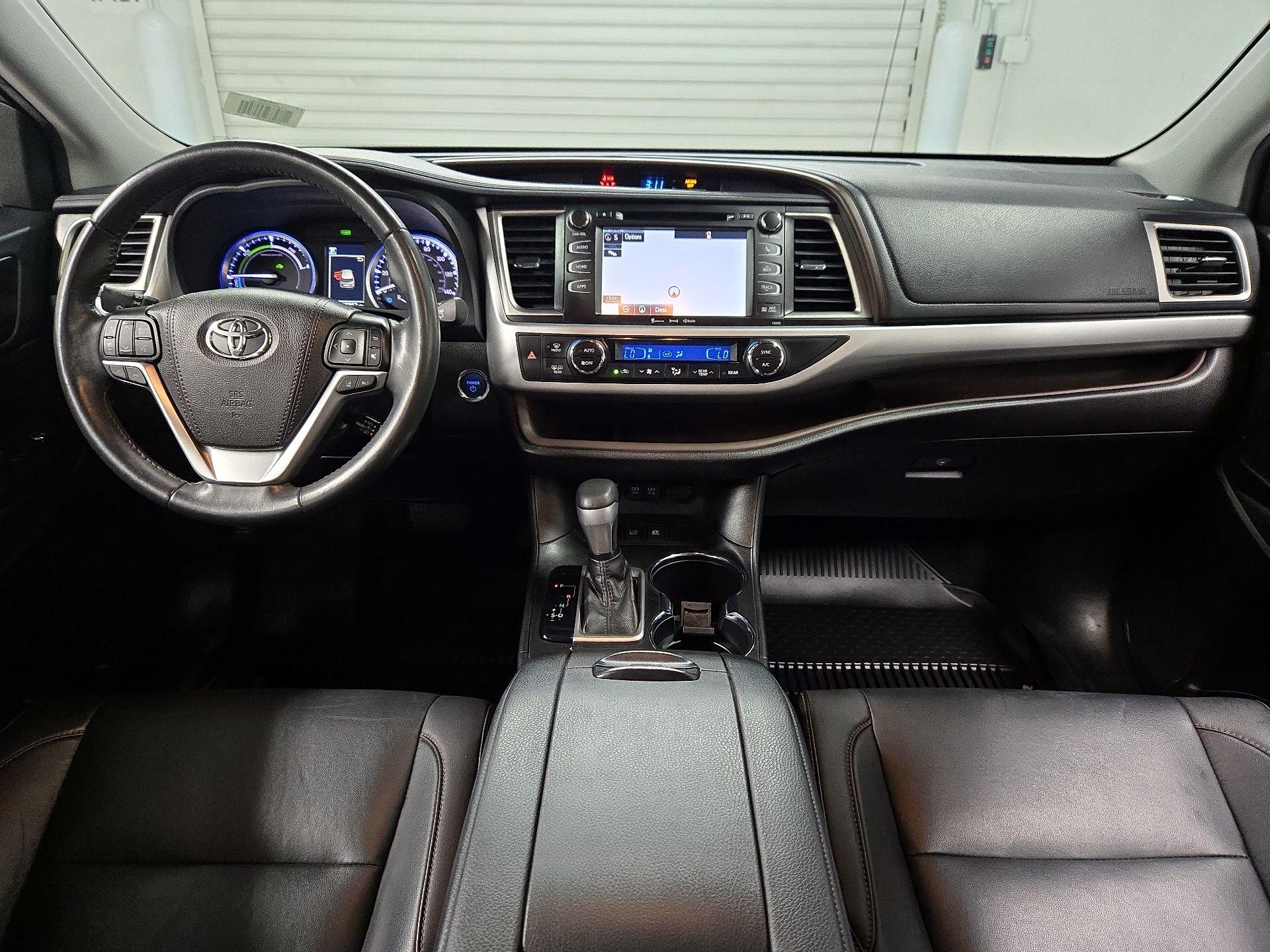 Thumbnail: 2019 Toyota Highlander - 9