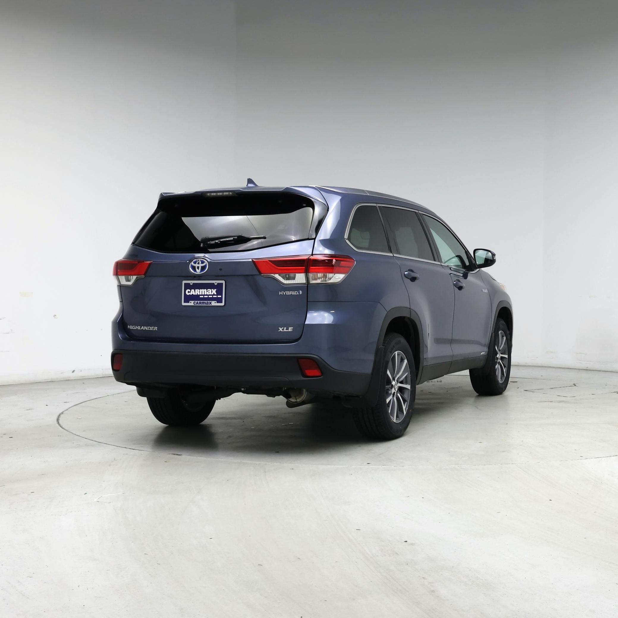 Thumbnail: 2019 Toyota Highlander - 8
