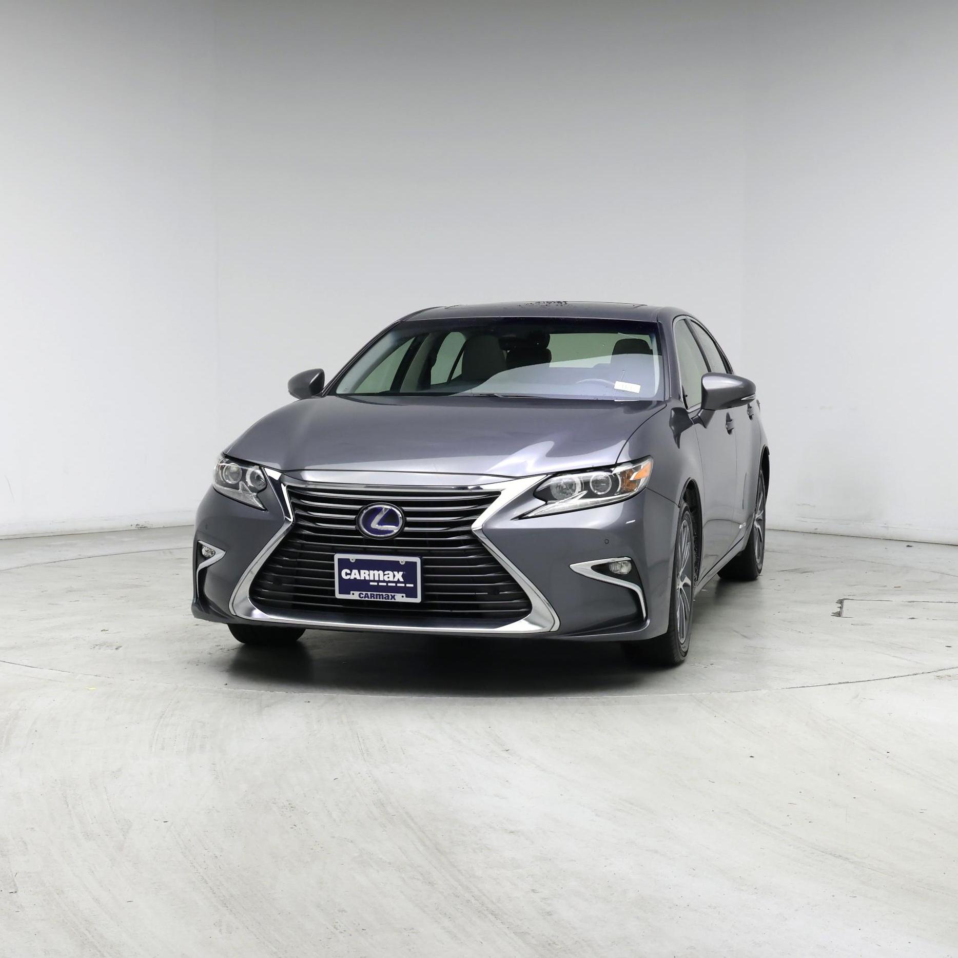 Thumbnail: 2017 Lexus ES - 4