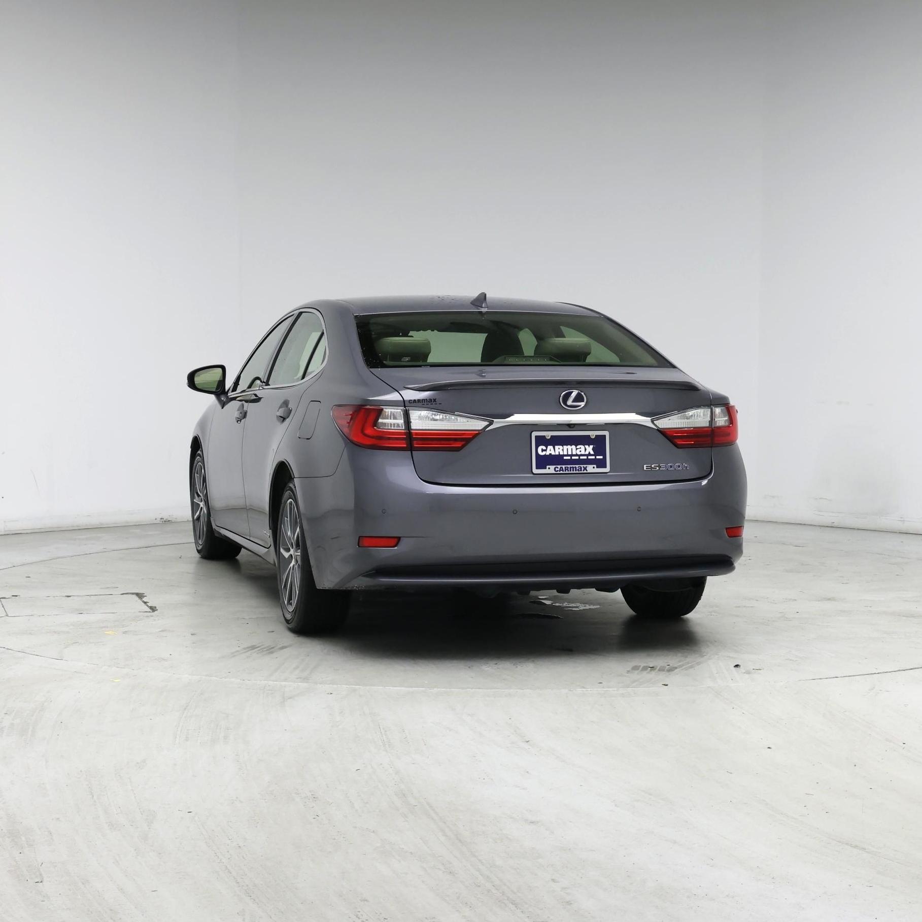 Thumbnail: 2017 Lexus ES - 6