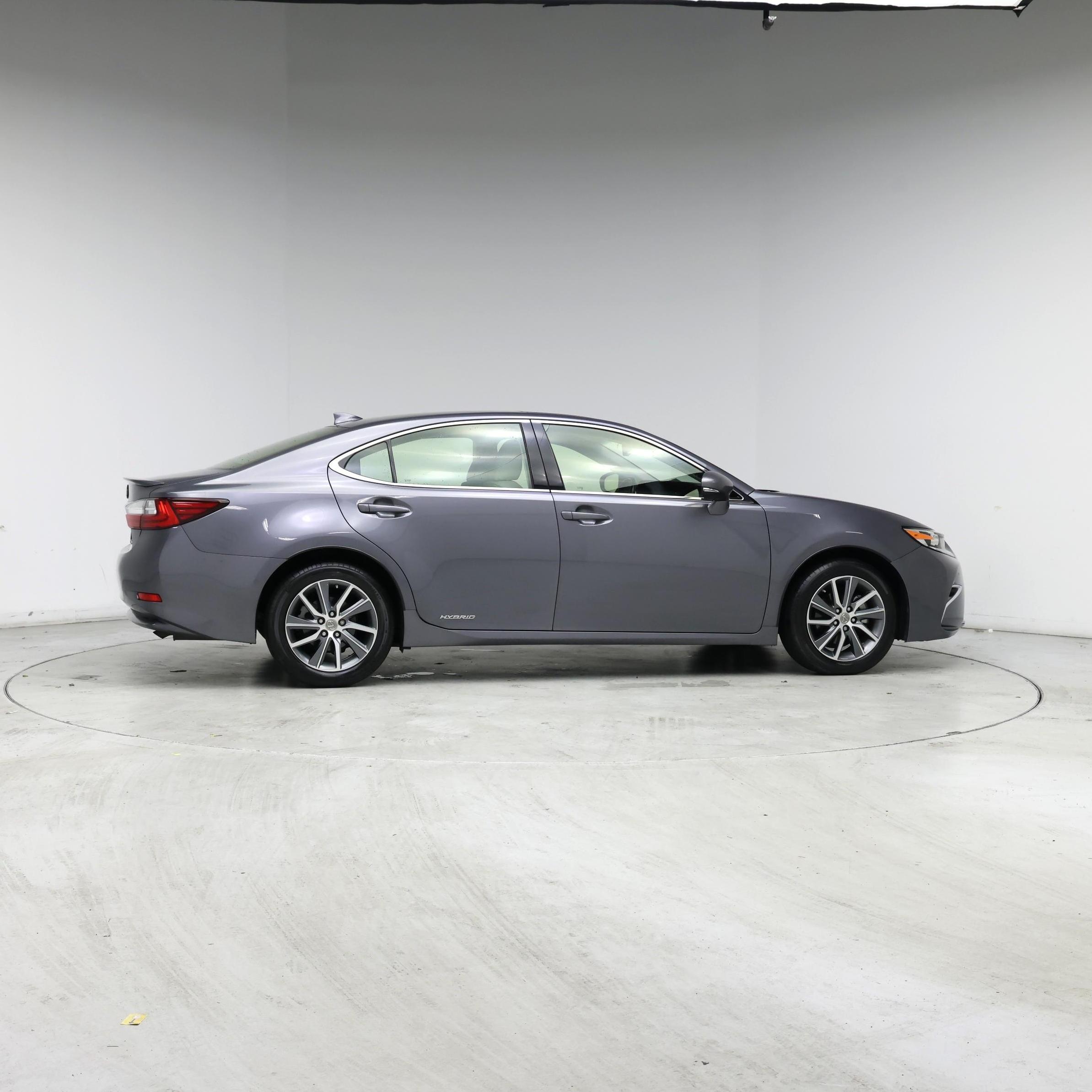 Thumbnail: 2017 Lexus ES - 7