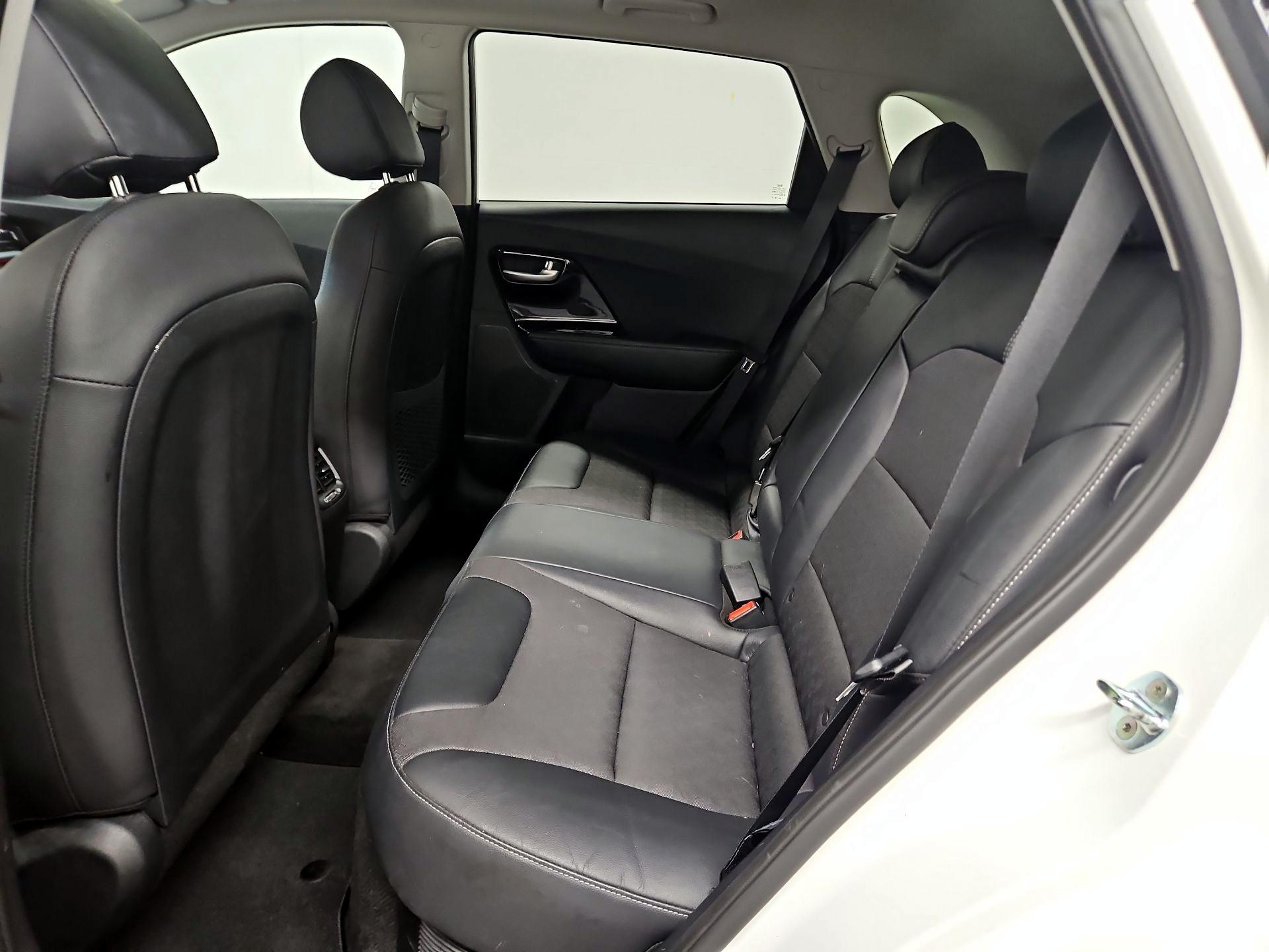 Thumbnail: 2021 Kia Niro - 20