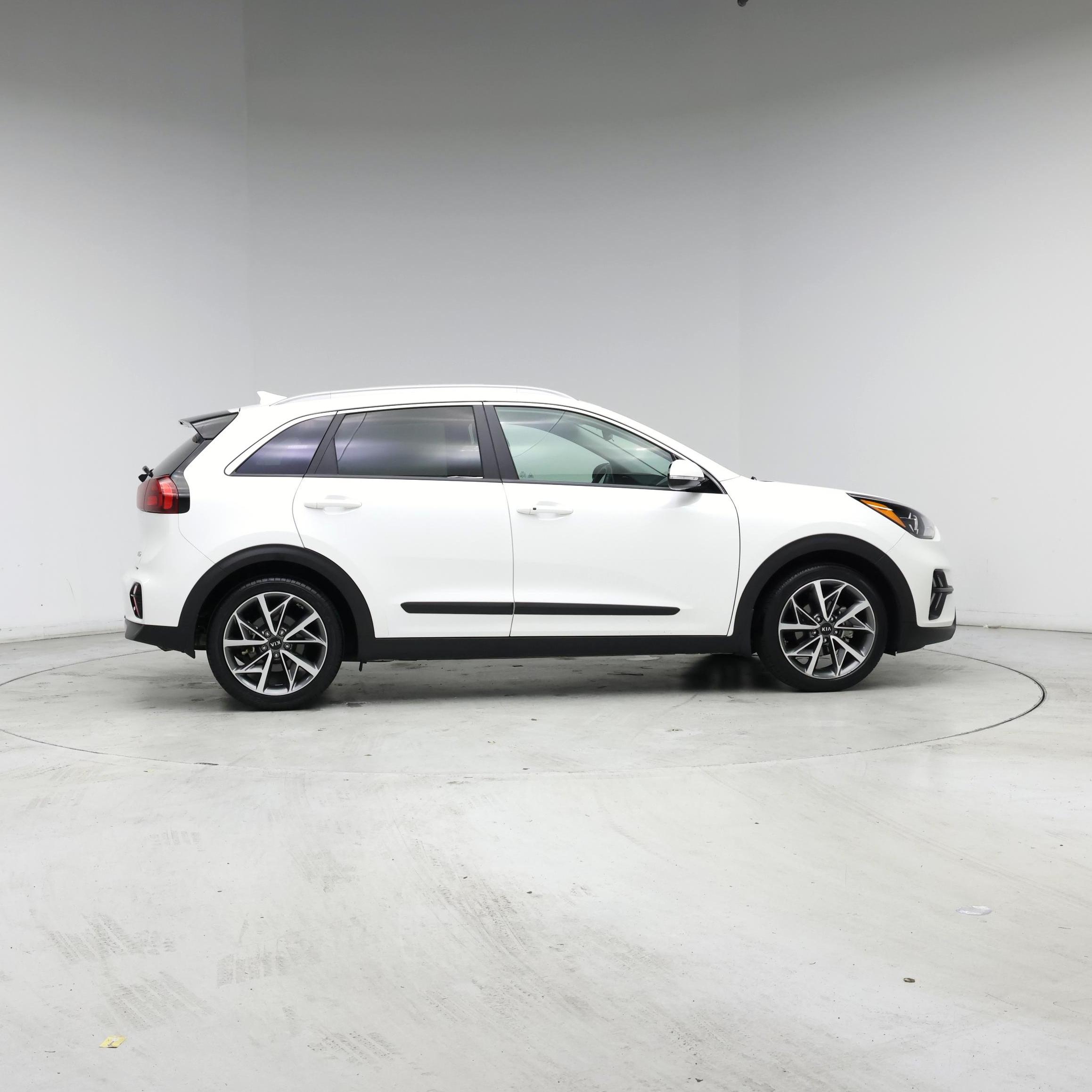 Thumbnail: 2021 Kia Niro - 7