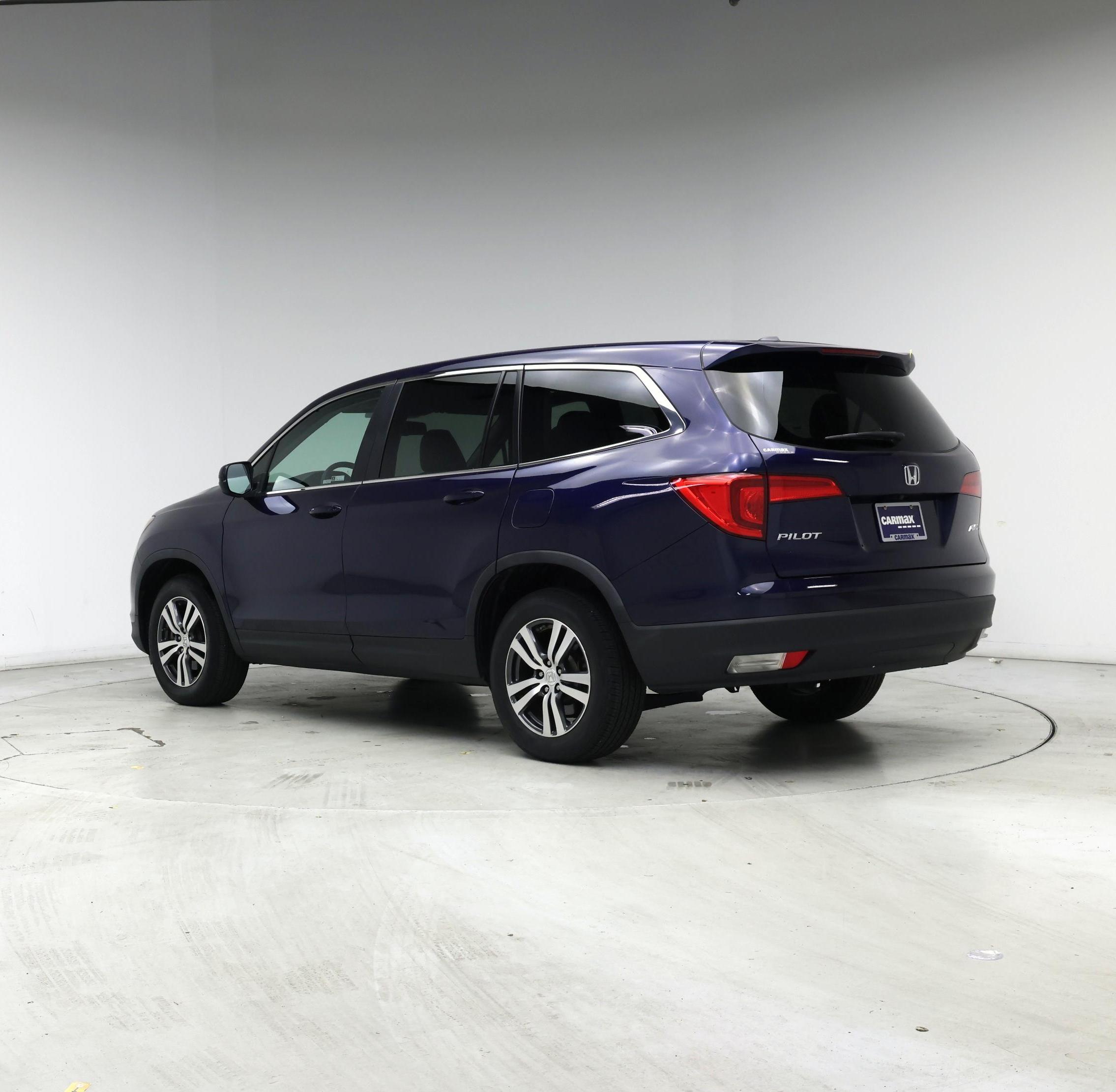 Thumbnail: 2018 Honda Pilot - 2