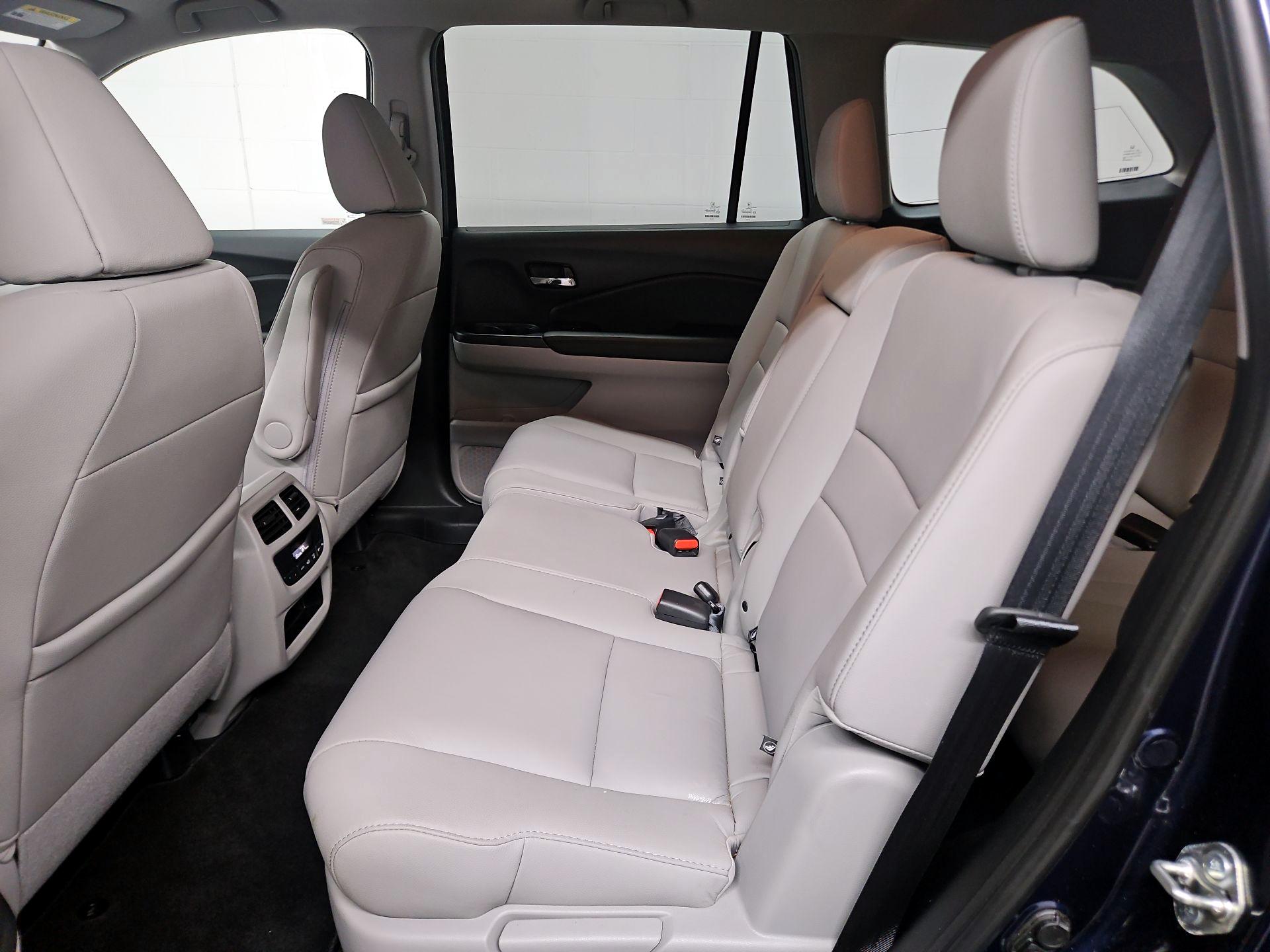 Thumbnail: 2018 Honda Pilot - 20