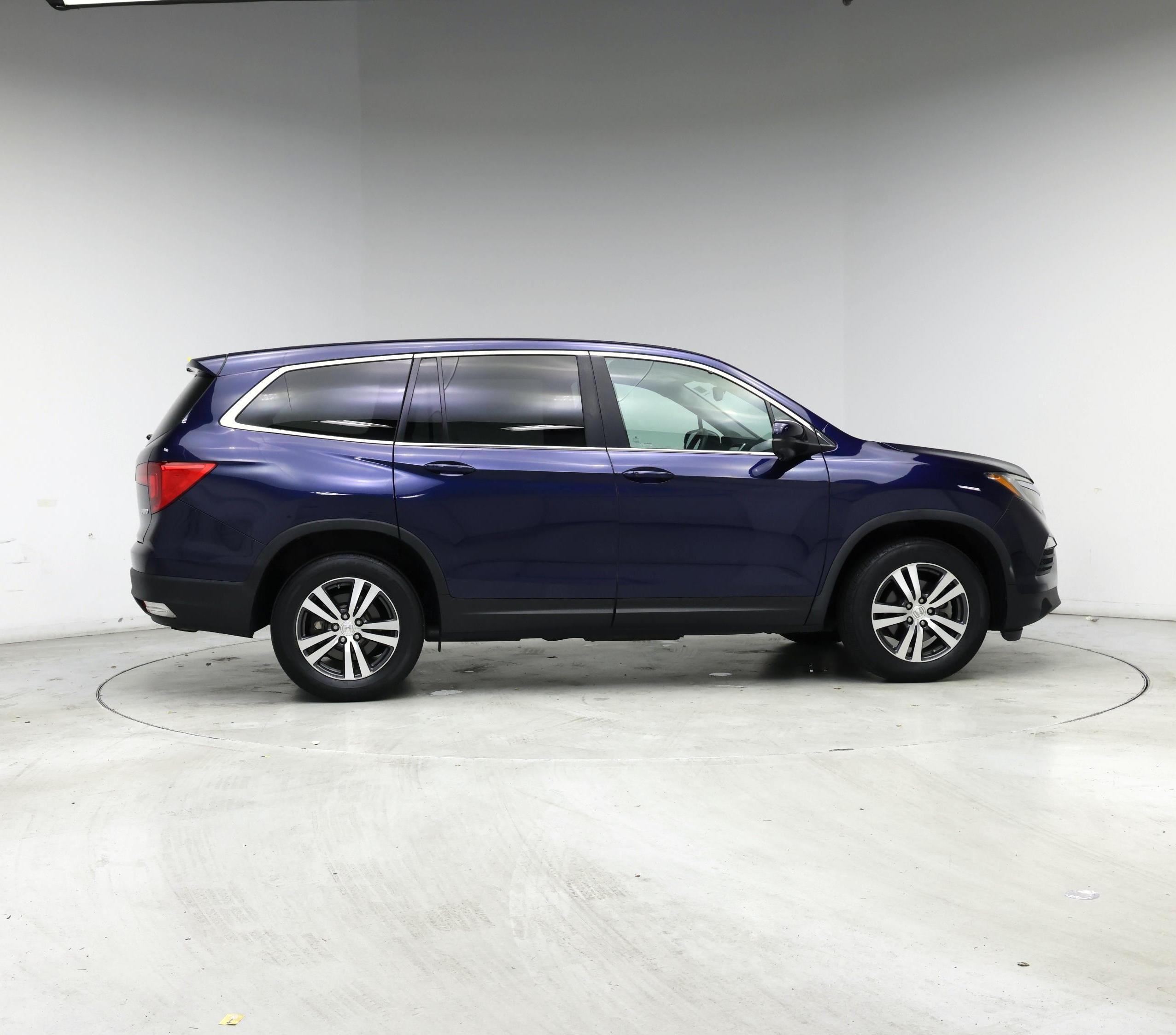 Thumbnail: 2018 Honda Pilot - 7