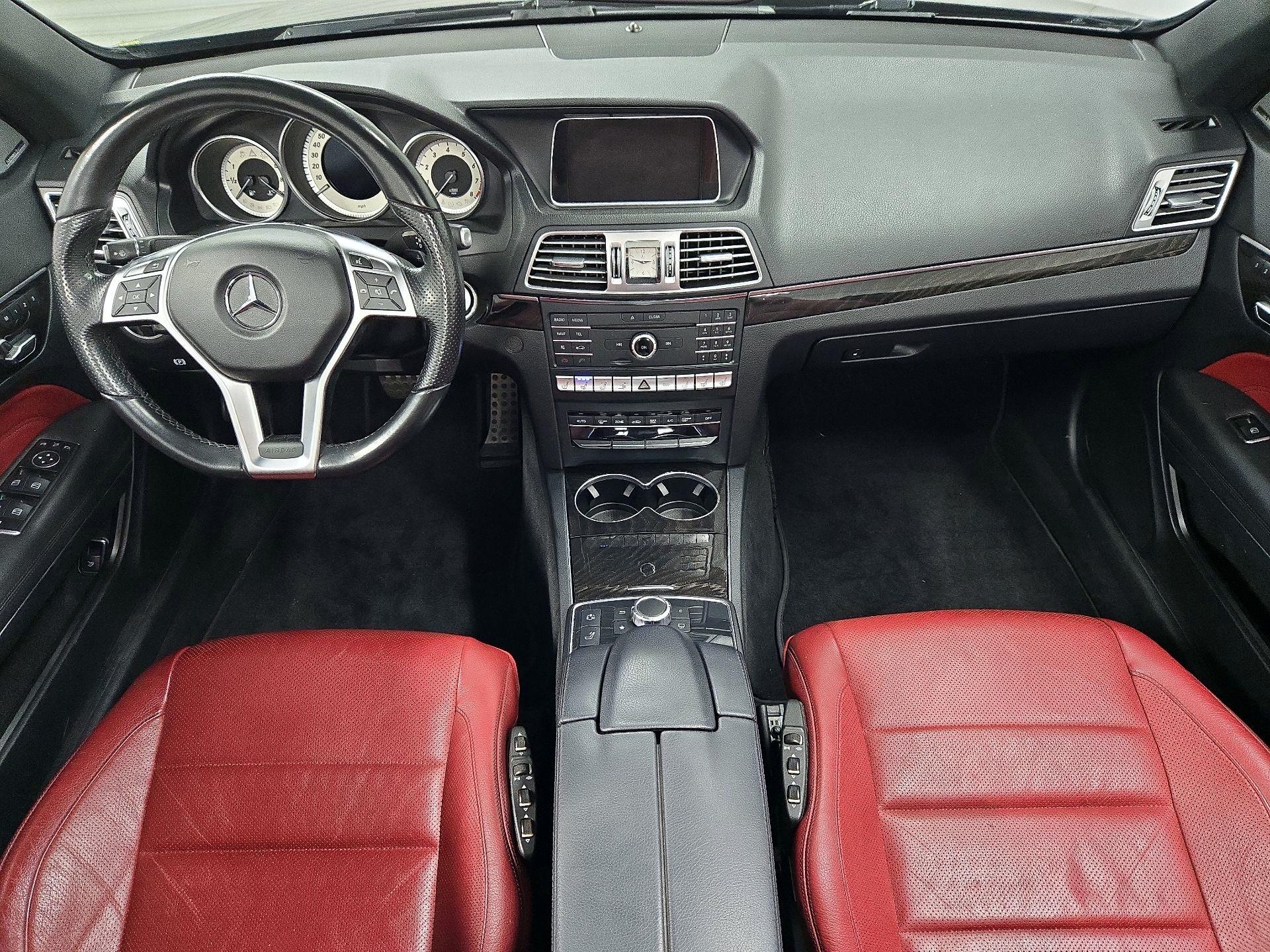 Thumbnail: 2016 Mercedes-Benz E-Class - 9