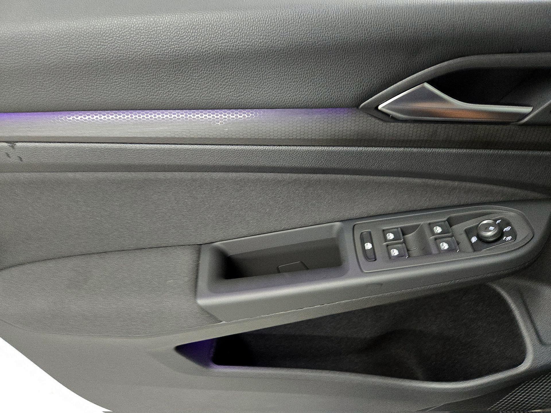 Thumbnail: 2022 Volkswagen Golf - 12